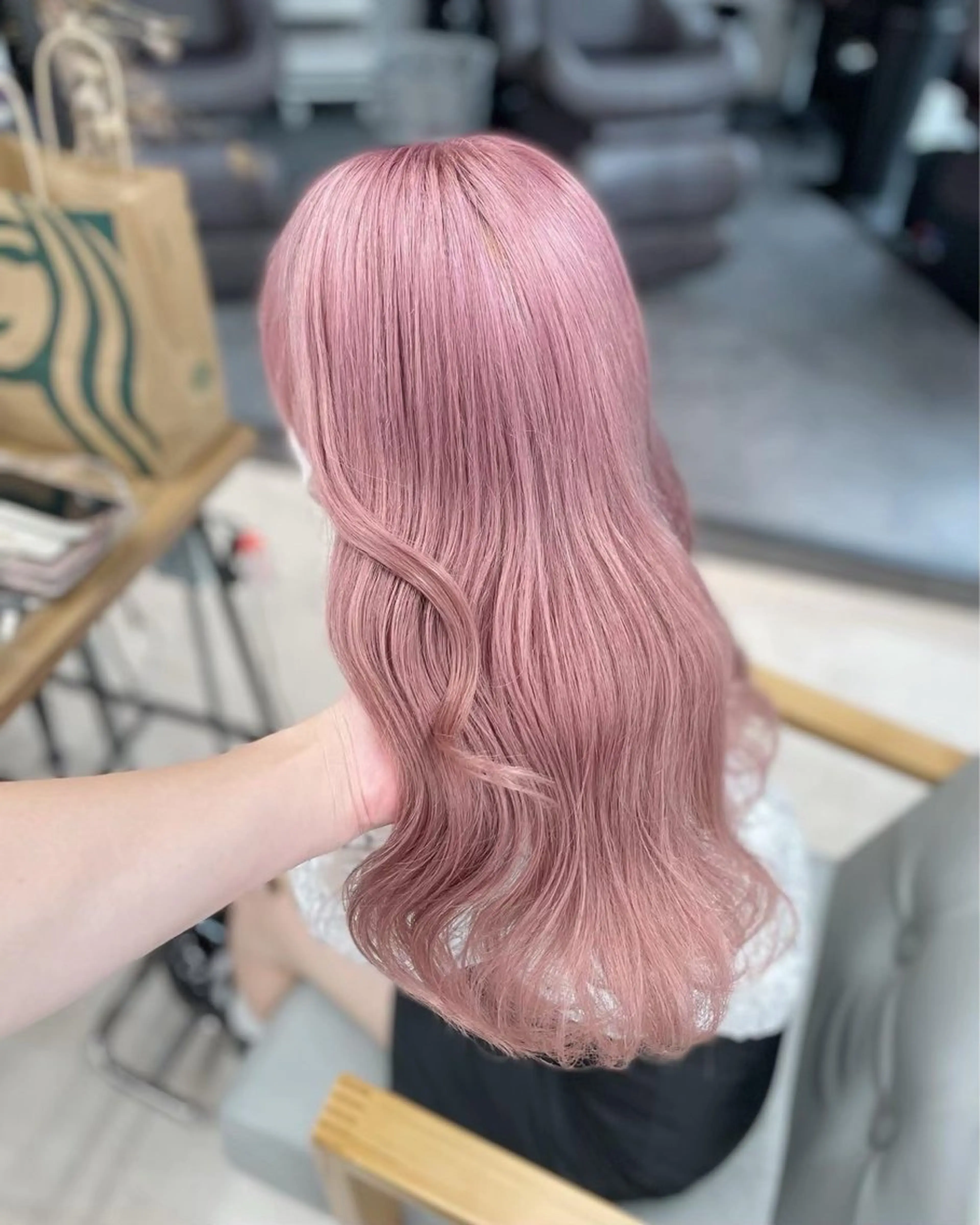 ロング カラー ヘアカラー トリートメント ケアブリーチ/透明感 カラー🤍YURIAのヘアスタイル