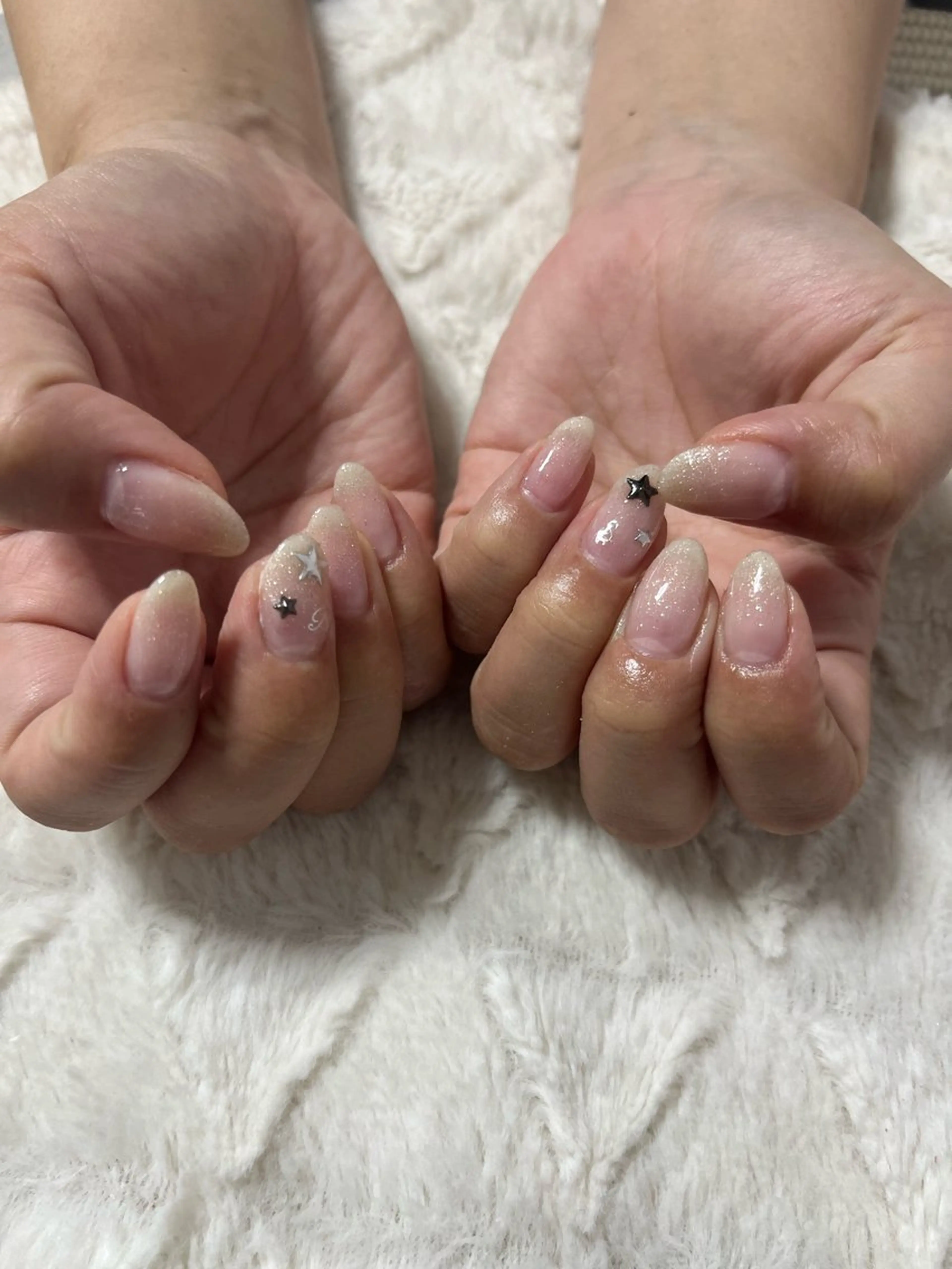 ネイル 鈴木 理乃のネイルデザイン