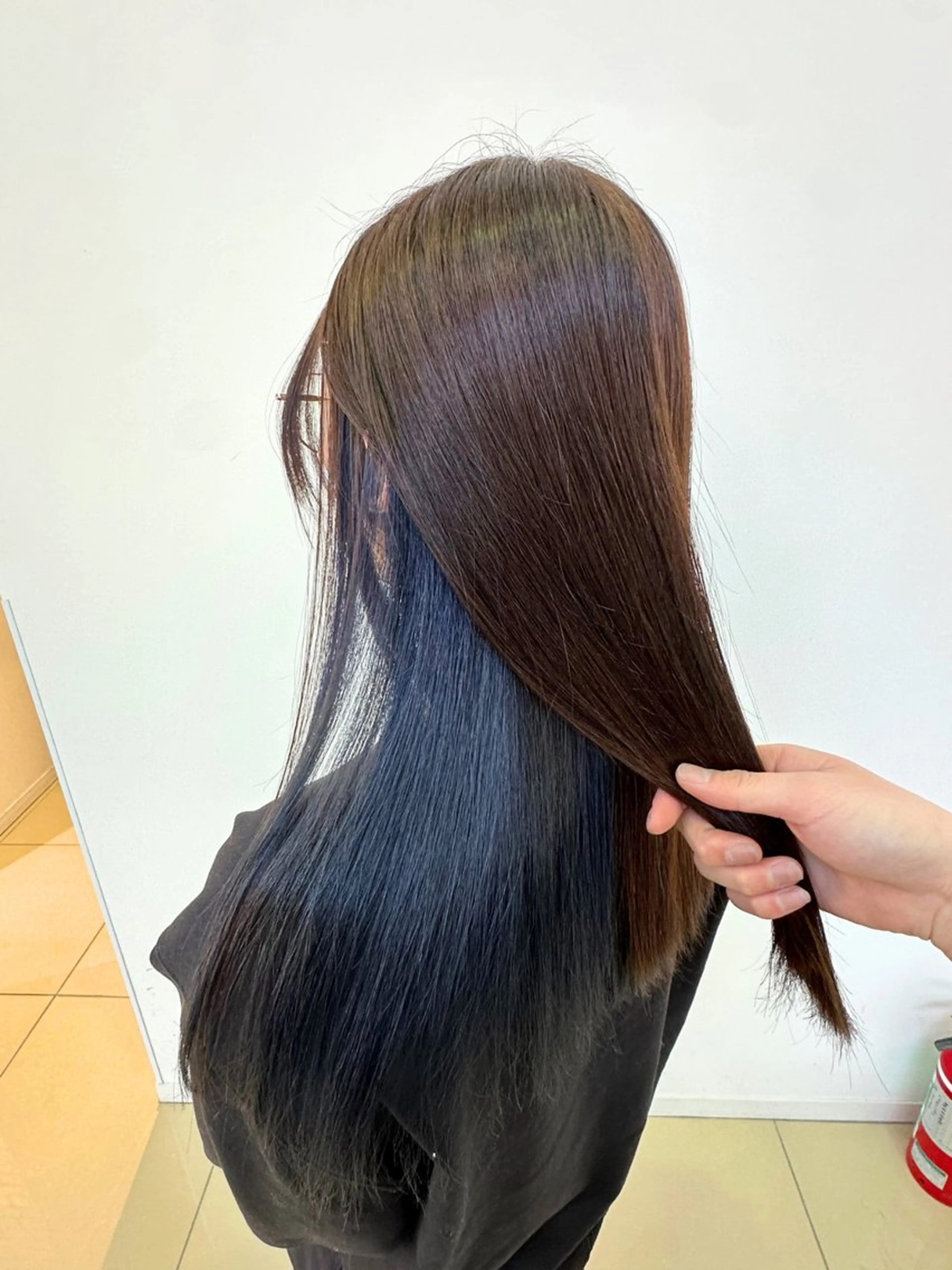 ロング カラー ヘアカラー 髪質改善ストレート インナーカラーハズキのヘアスタイル