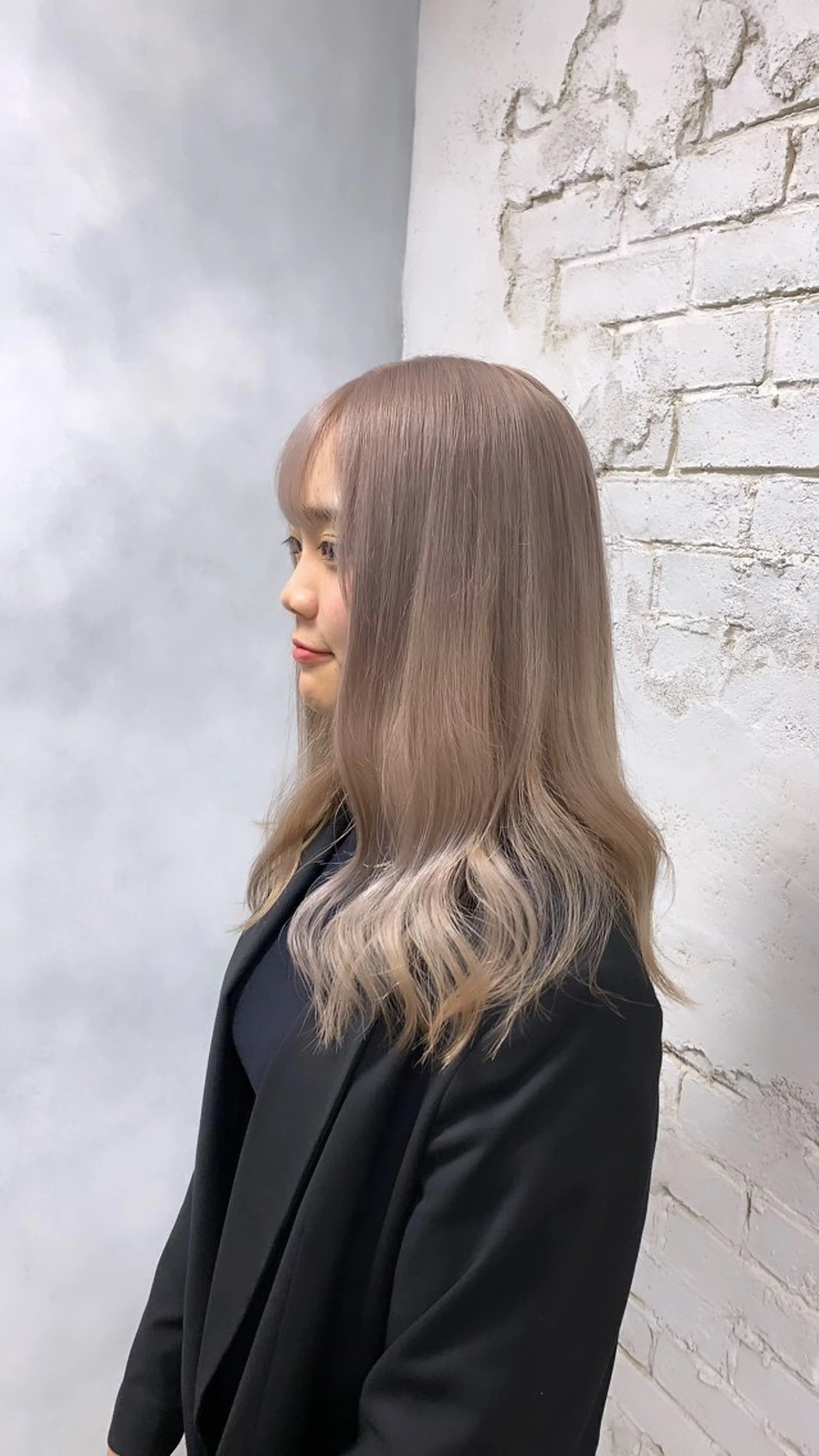 セミロング 派手髪支持率No1 Eisukeのヘアスタイル