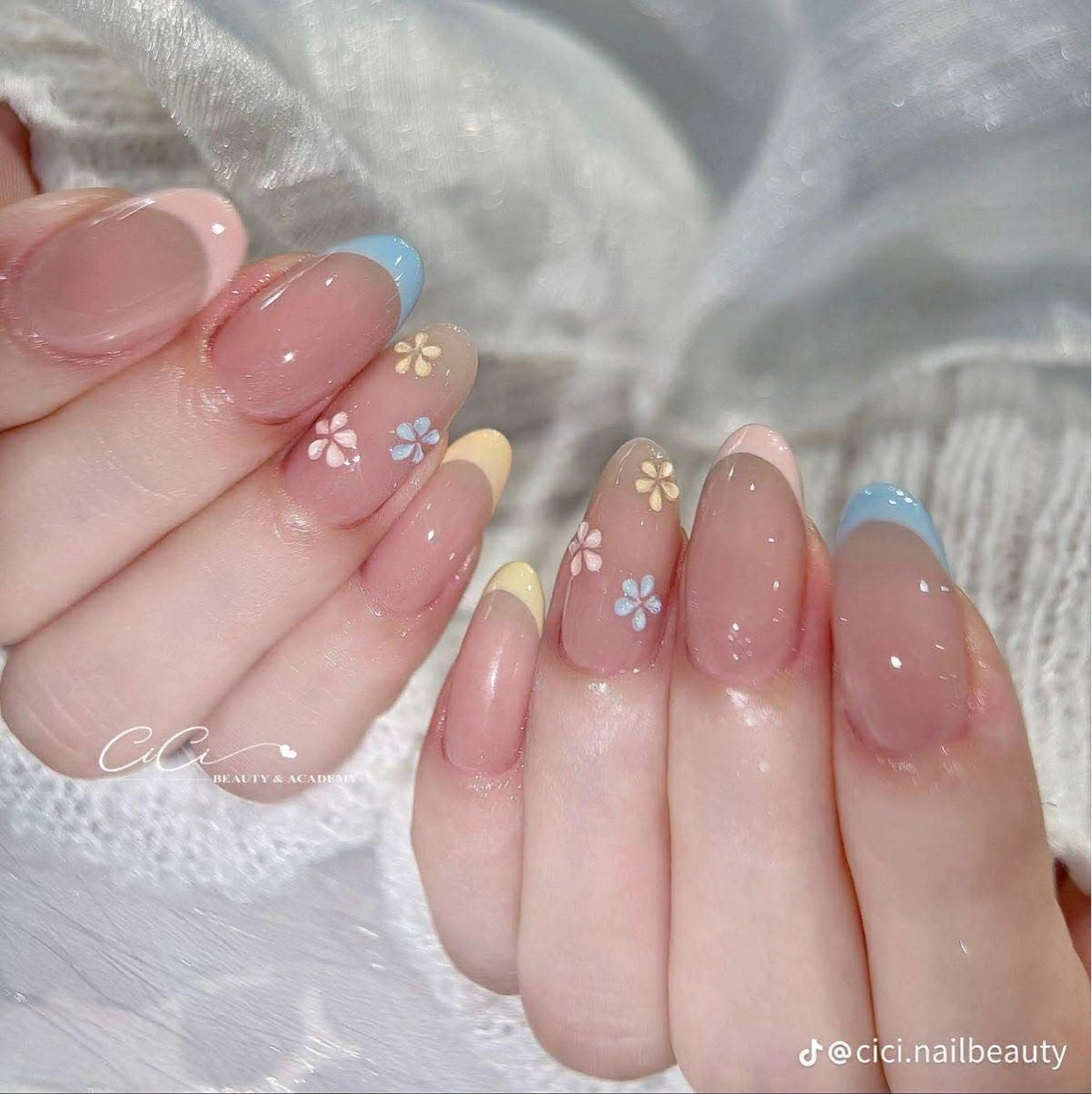 ネイル ハンドネイル 本田 アユミのネイルデザイン