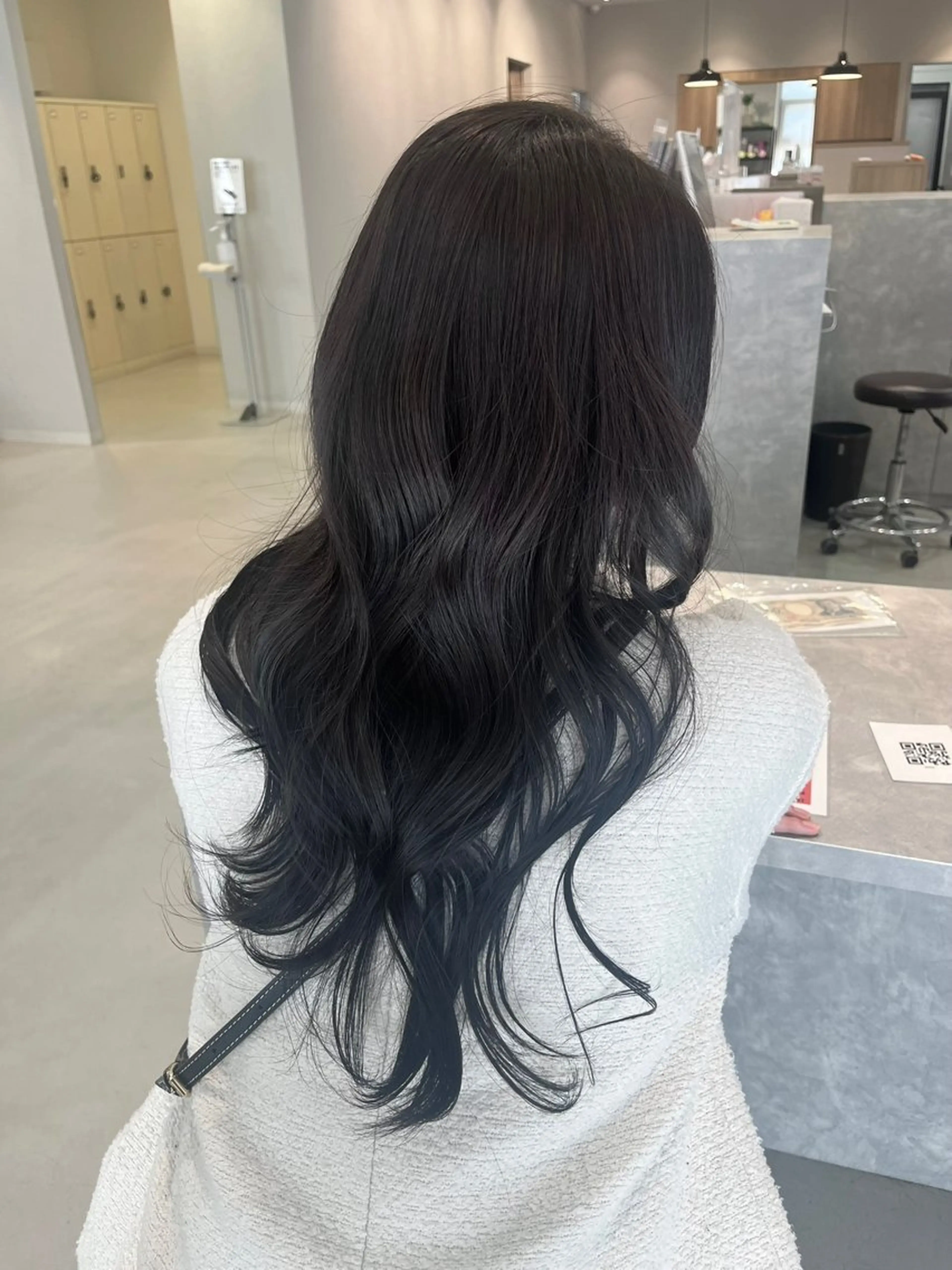 ロング カラー 黒髪 透明感カラー ロング 森 理音のヘアスタイル