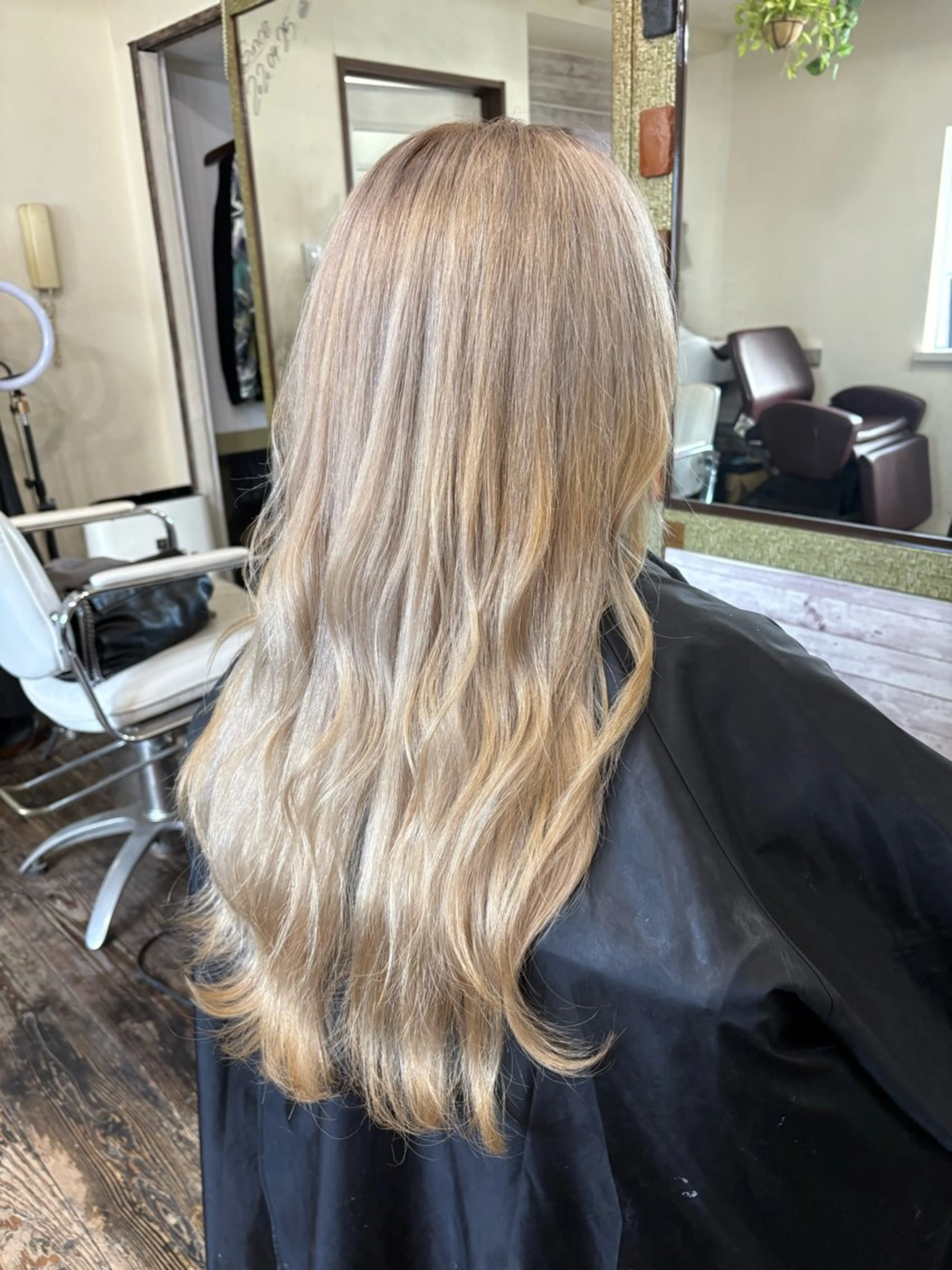 ロング カラー ヘアカラー 渡辺 健太のヘアスタイル