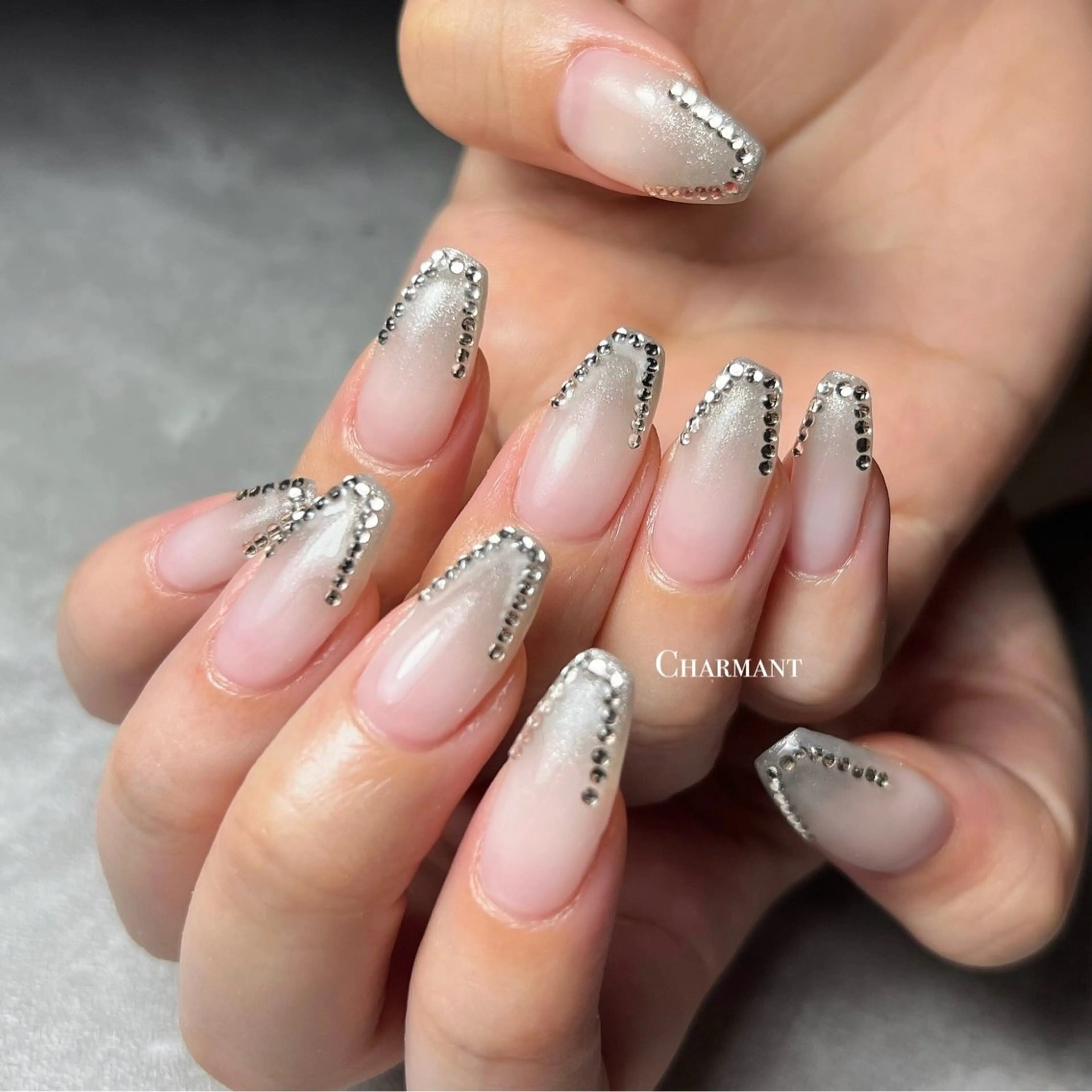 ネイル ハンドネイル Minako 【Charmant】のネイルデザイン