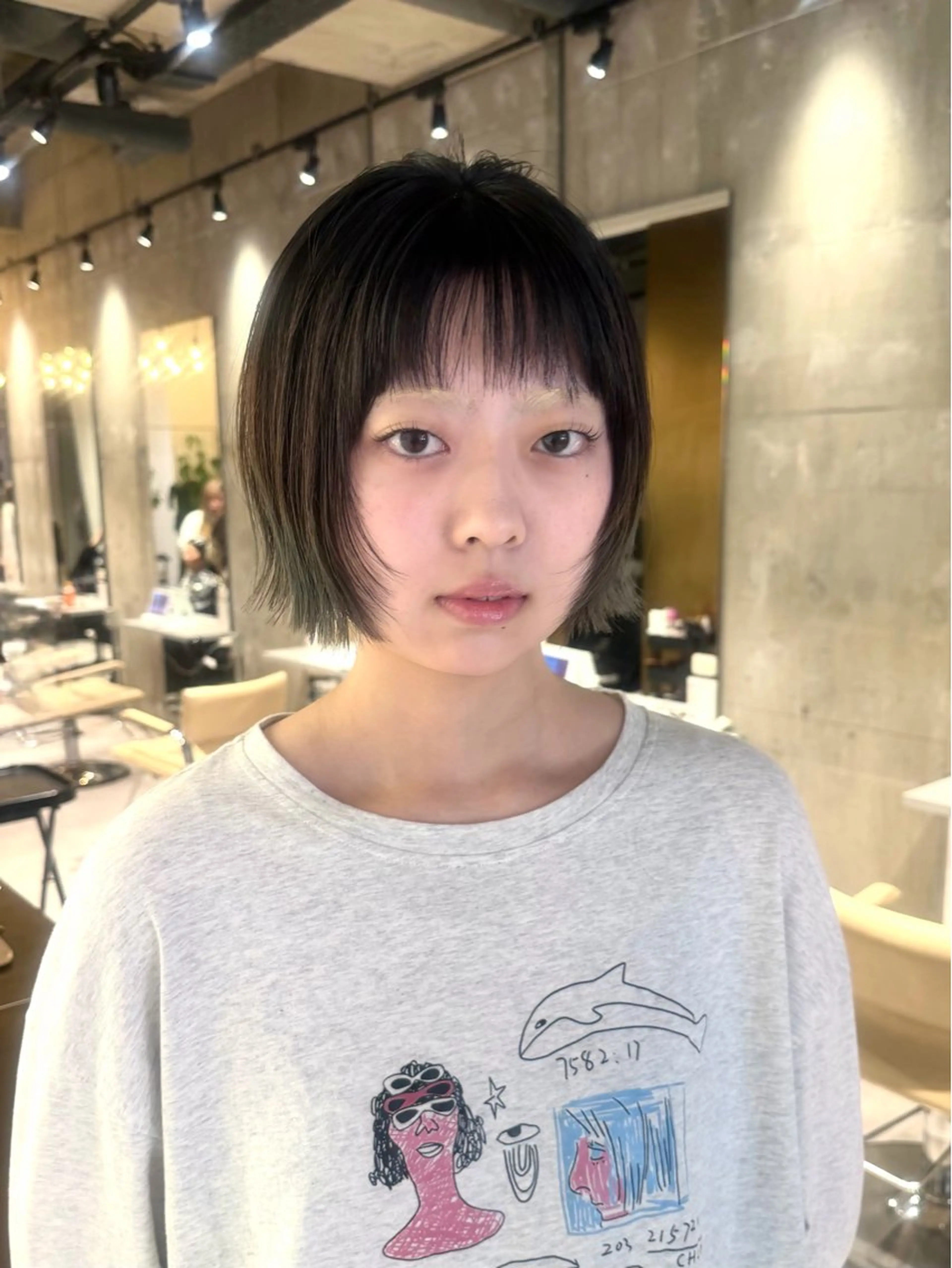 ショート ボブ 顔周りカット レイヤーカット 小顔カット カット aika_ ボブ/ラフパーマのヘアスタイル