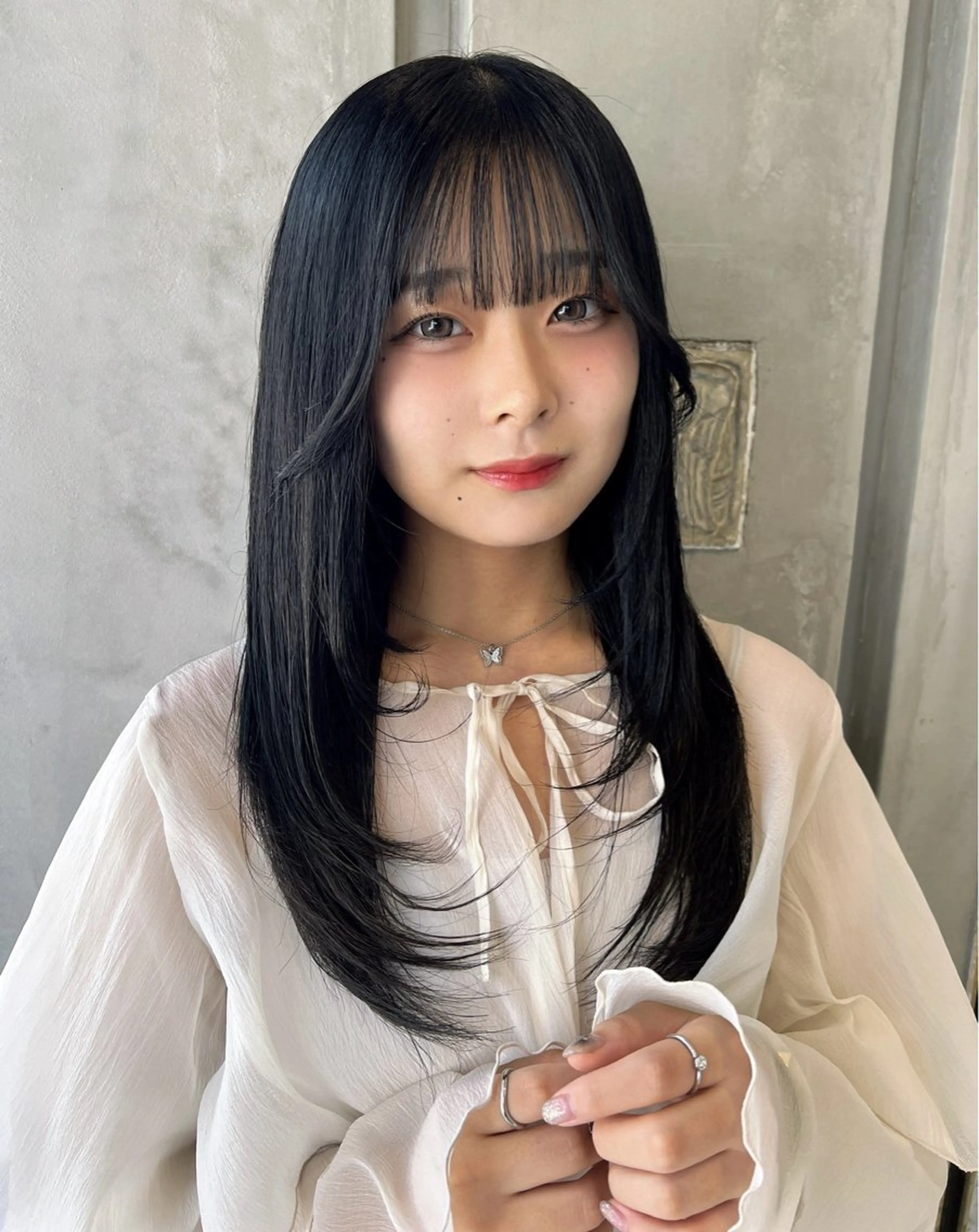 ロング カラー 黒髪 ブルーカラー ブルーブラック 透明感カラー 顔まわりレイヤー カット ヘアカラー トリートメント 💎透明感カラー特化 💎TAISEIのヘアスタイル