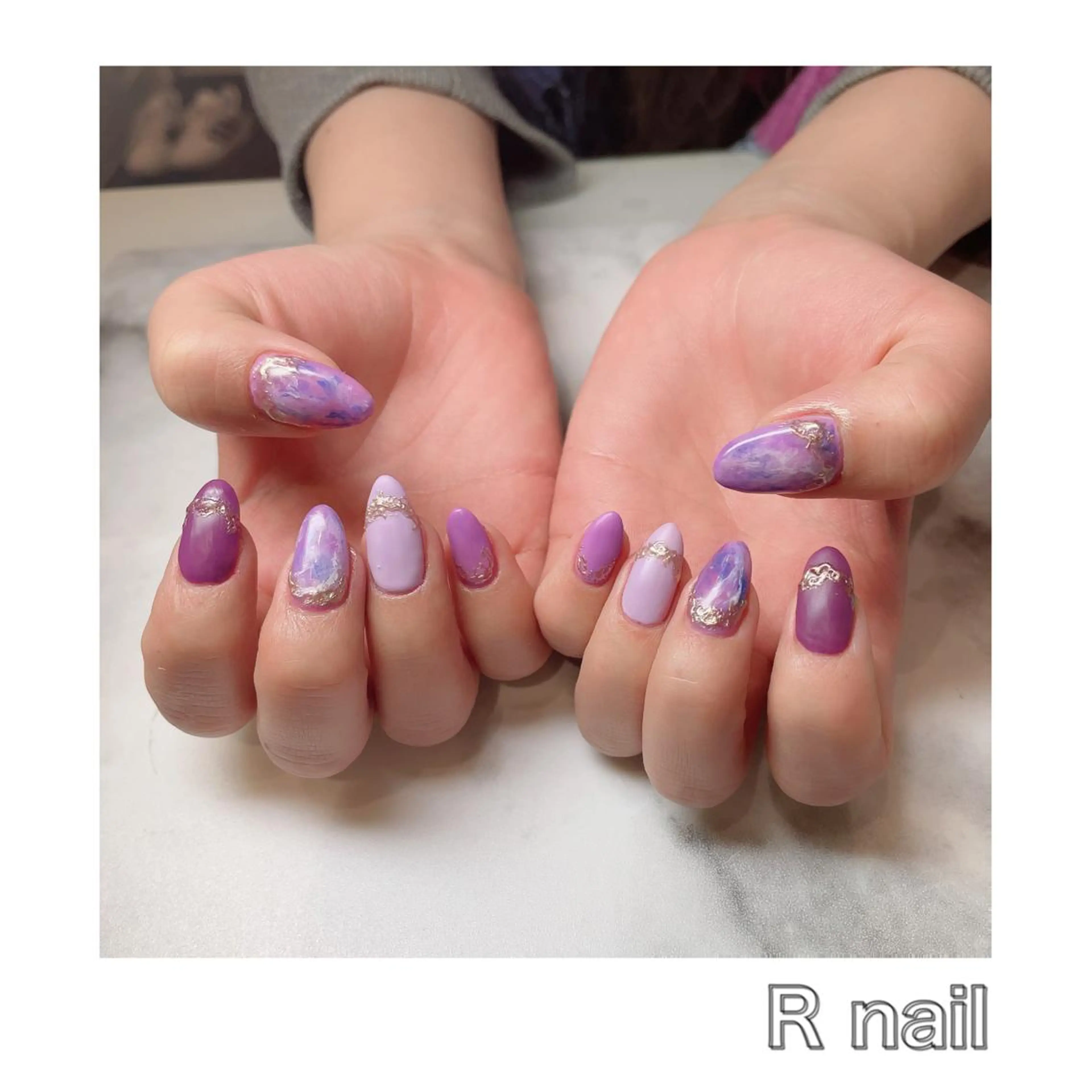 ネイル SUN&MOON REOのネイルデザイン