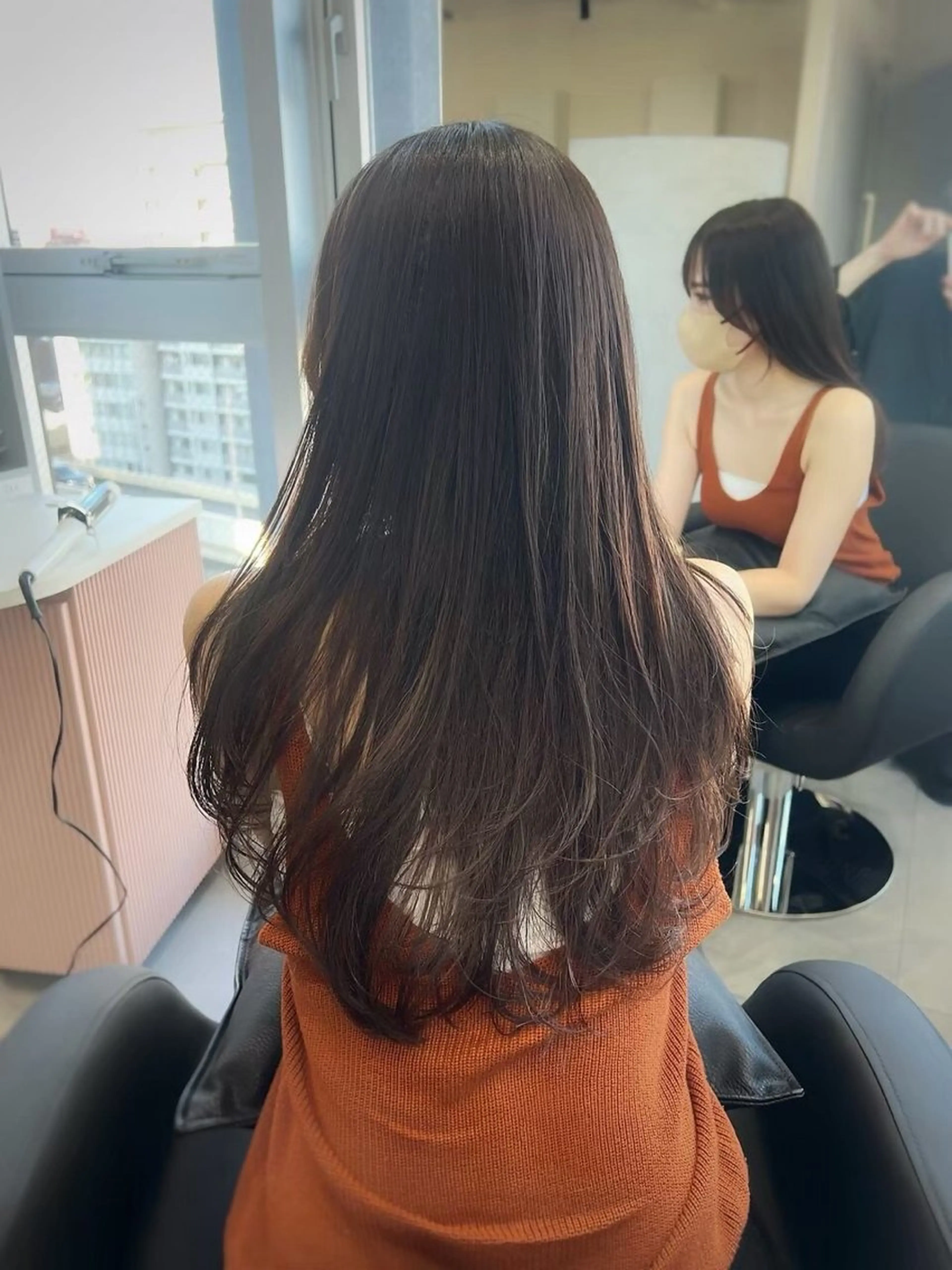 ロング カラー 江坂 mikuのヘアスタイル