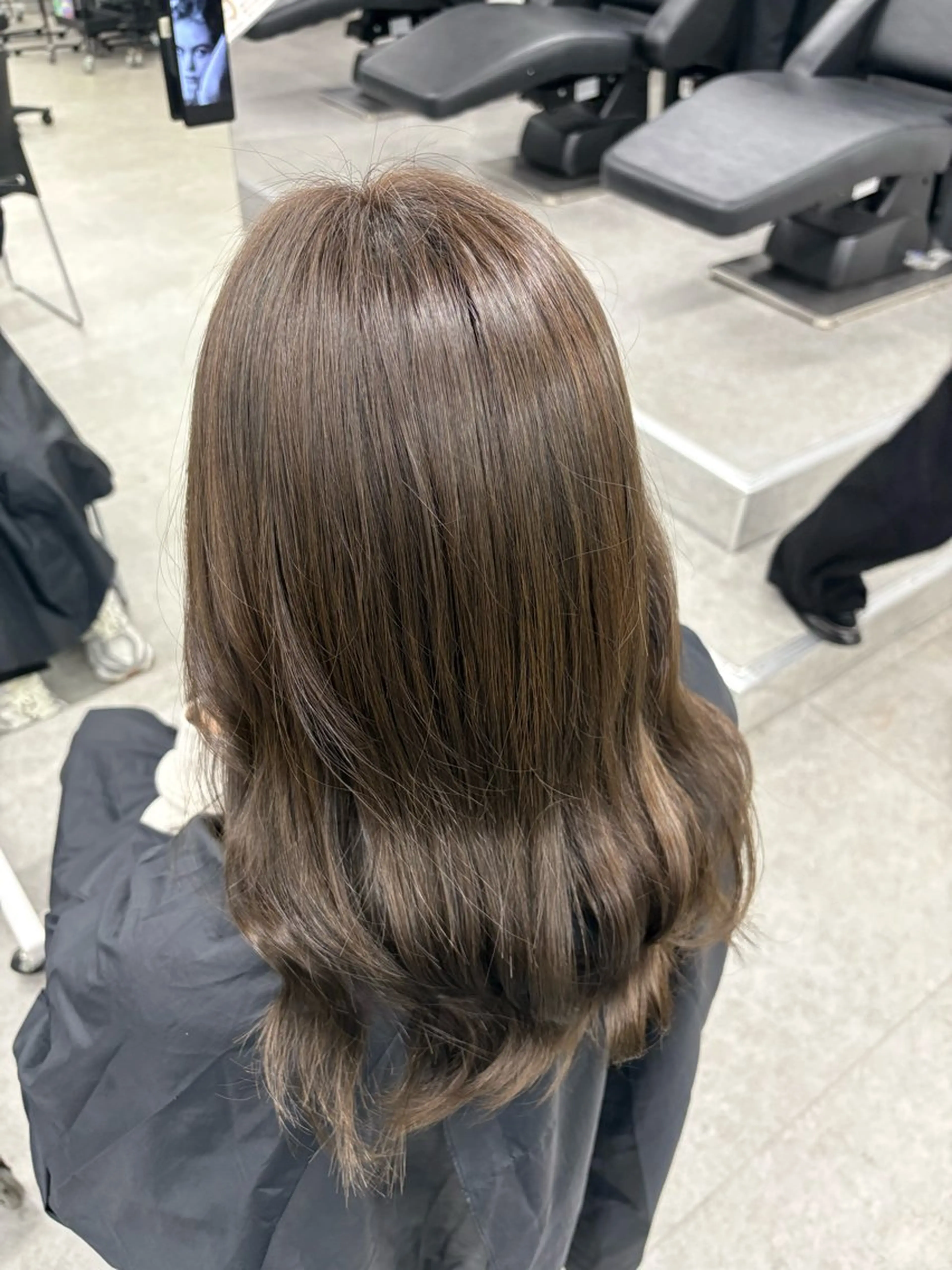カラー 透明感カラー🫧 EMAのヘアスタイル