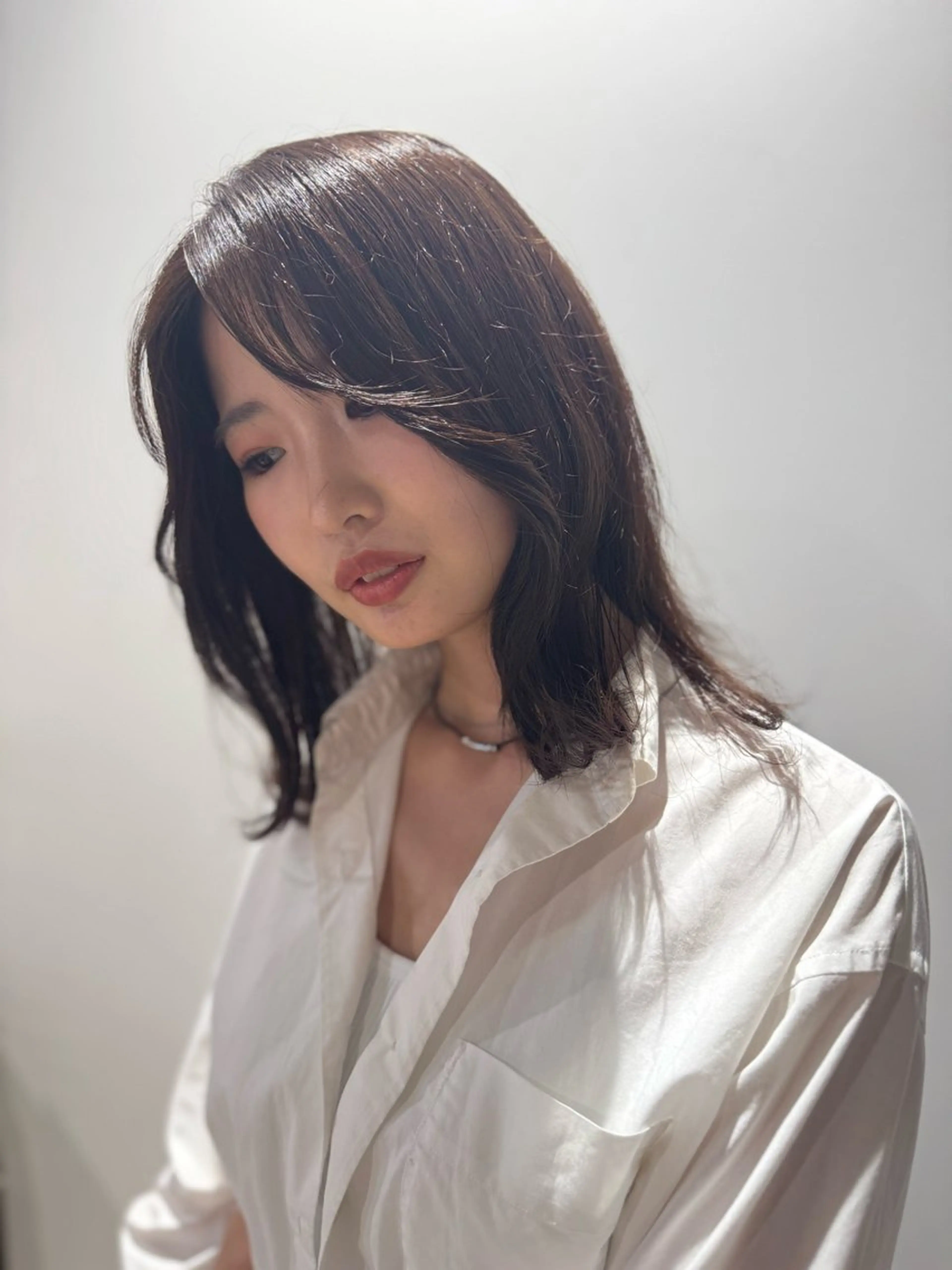 ミディアム 顔周りカット レイヤーカット おくれ毛 🦄心でカット🦄 🌈まさきうらん🌈のヘアスタイル