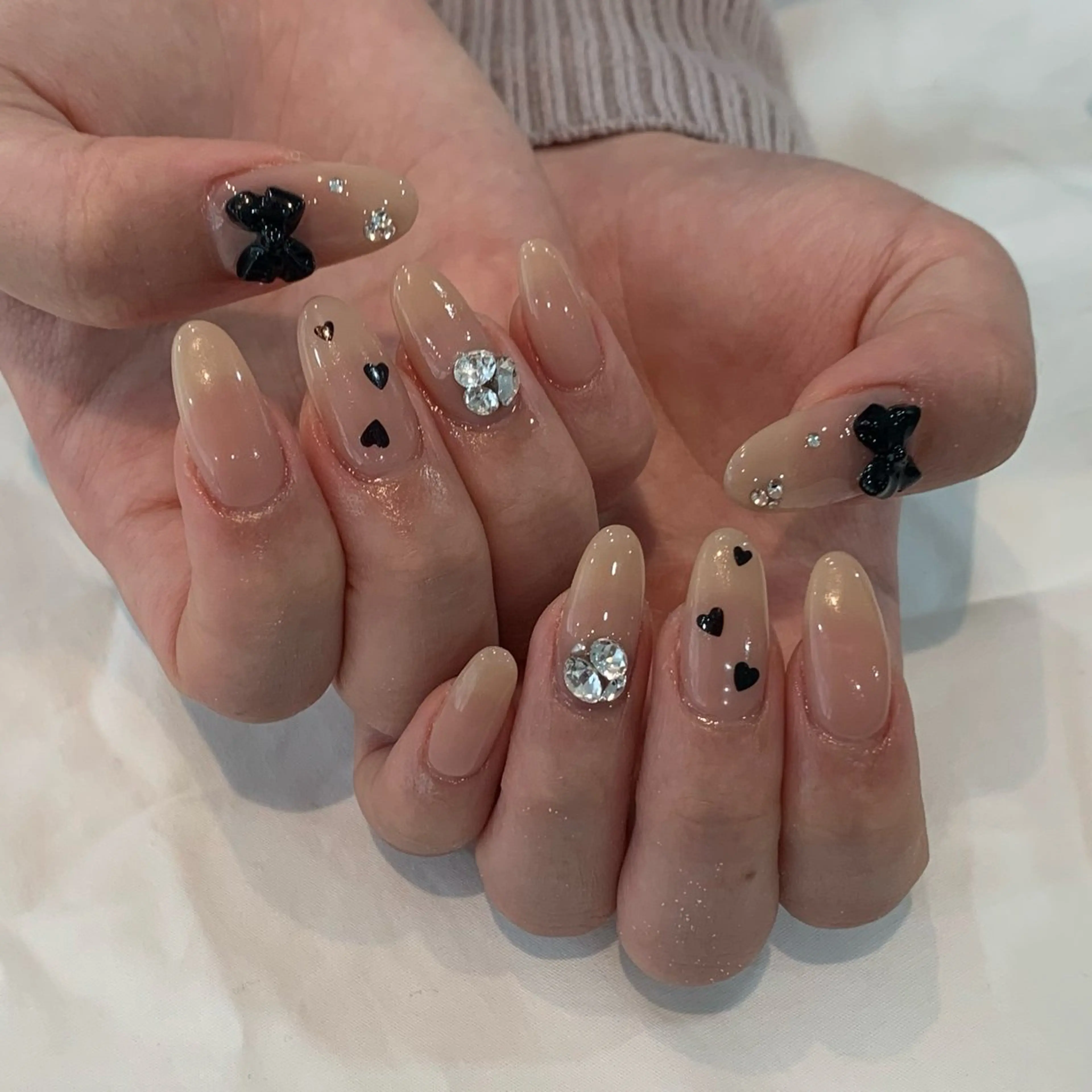 ネイル ハンドネイル . Natsumiのネイルデザイン