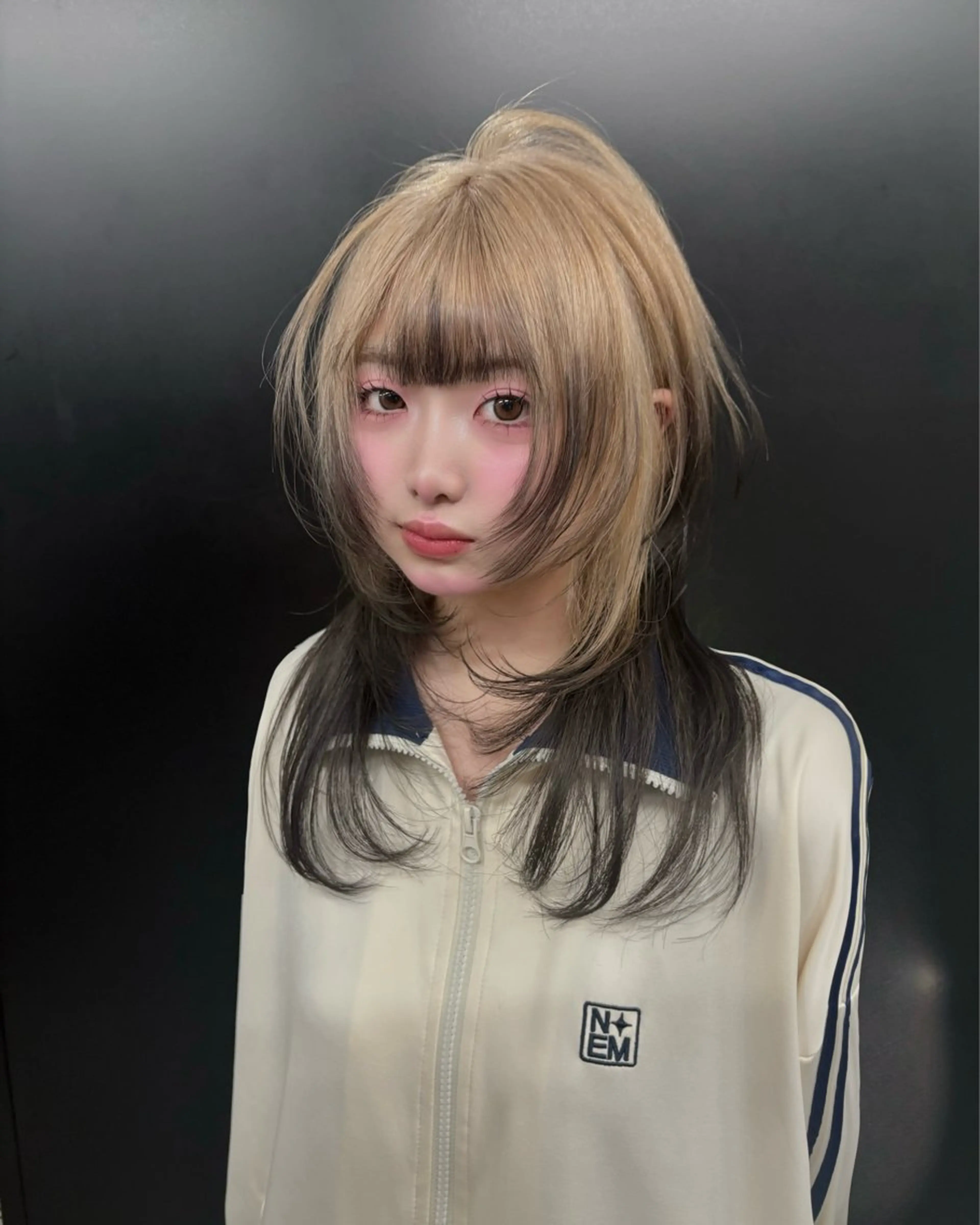 セミロング カラー ブリーチ ケアブリーチ ハイトーンカラー カット ヘアカラー トリートメント jyui/原宿 ハイトーン/デザインのヘアスタイル