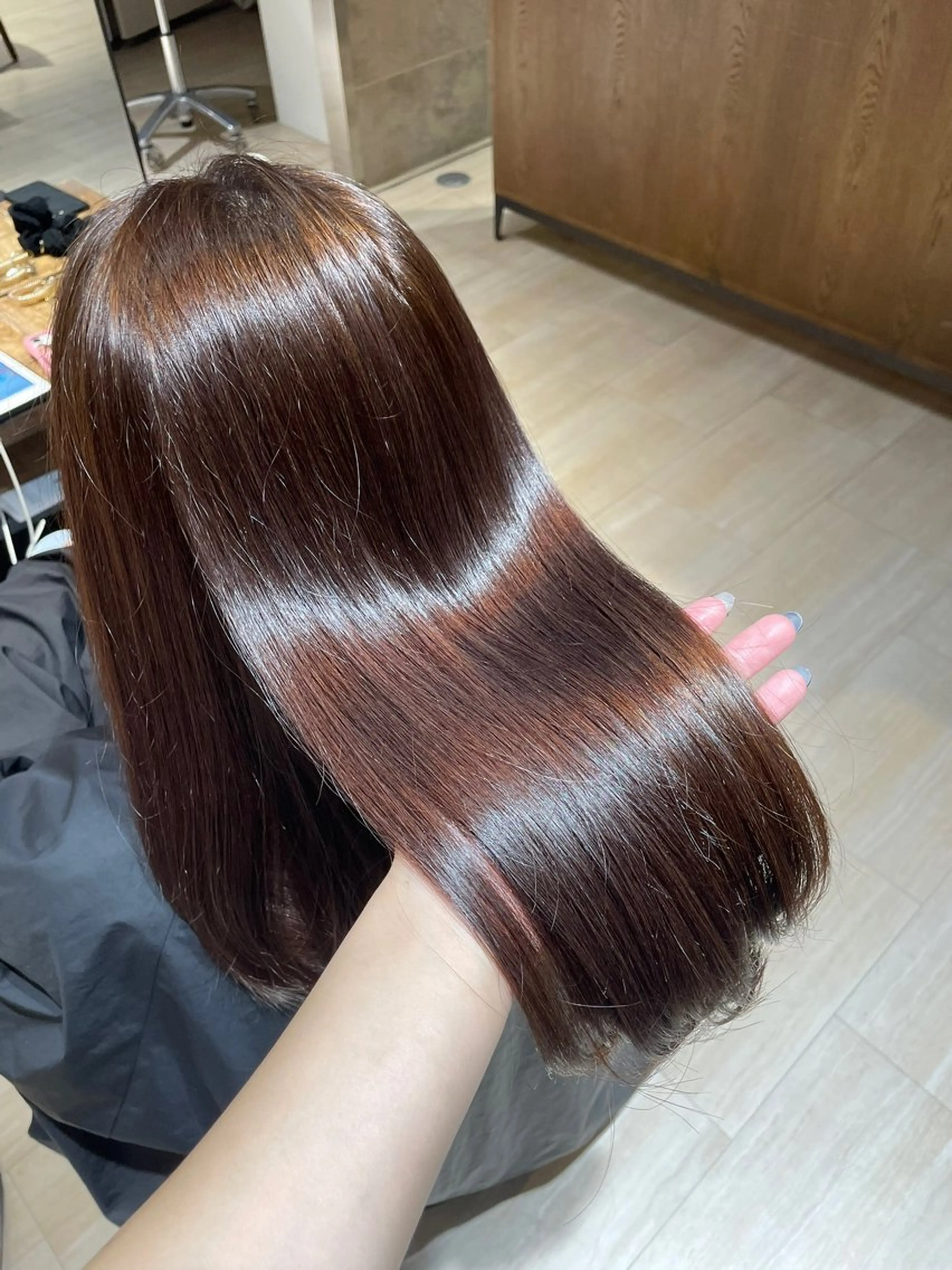 カラー オレンジ レイヤーカット/ アレンジ/うみのヘアスタイル