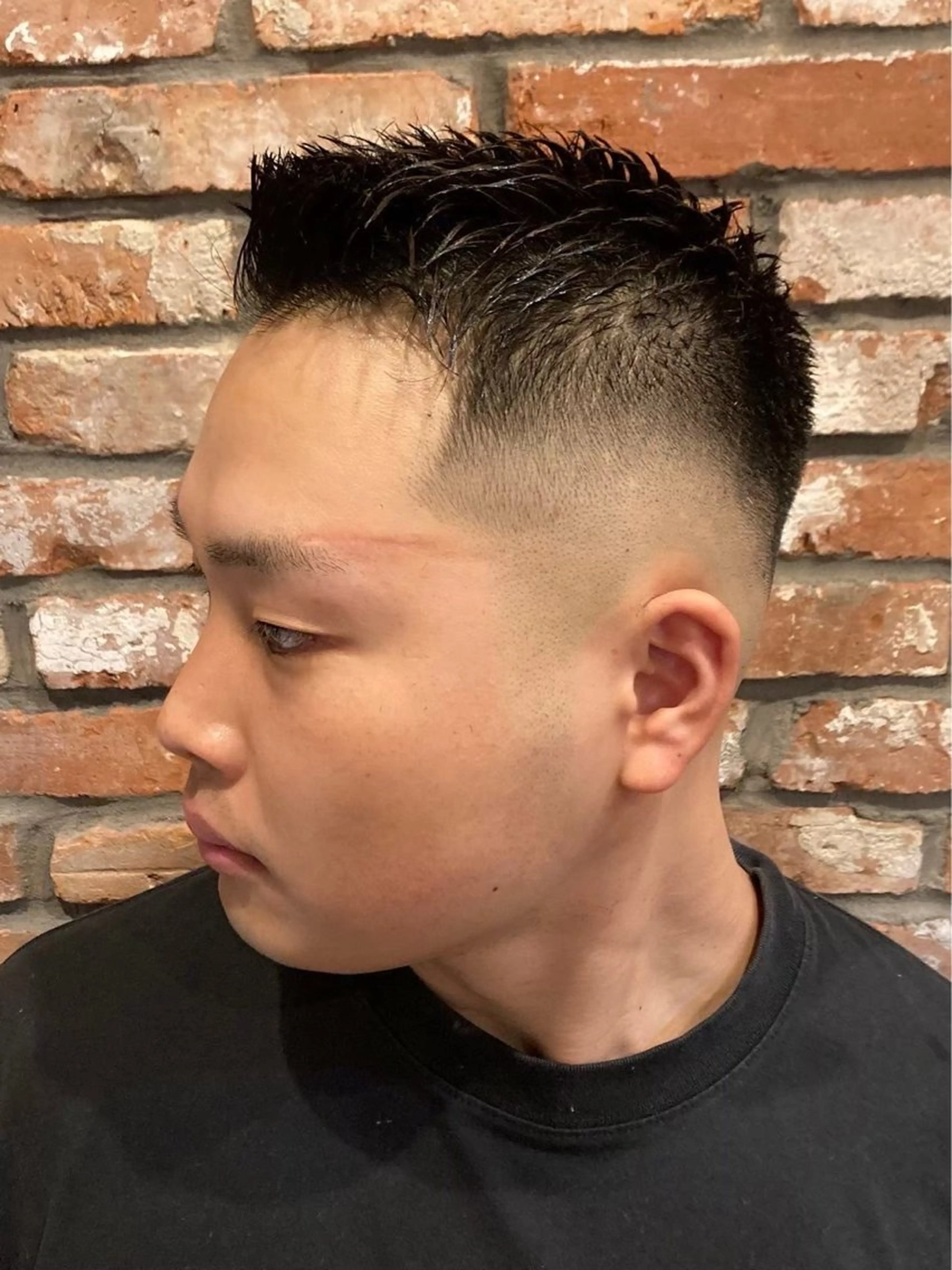 ショート メンズ フェードカット 猪井 明のヘアスタイル