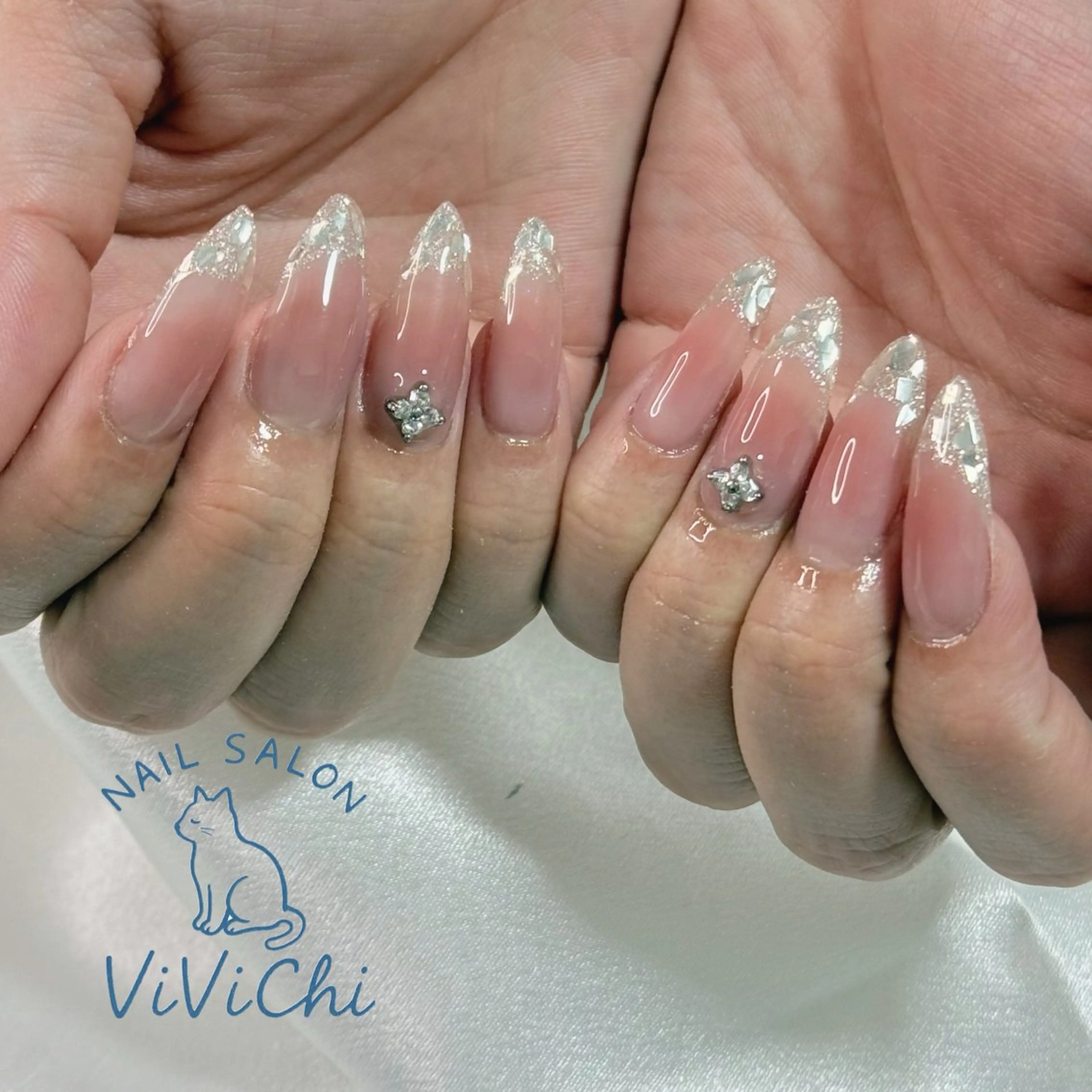 ネイル ハンドネイル ViViChi 梨帆のネイルデザイン