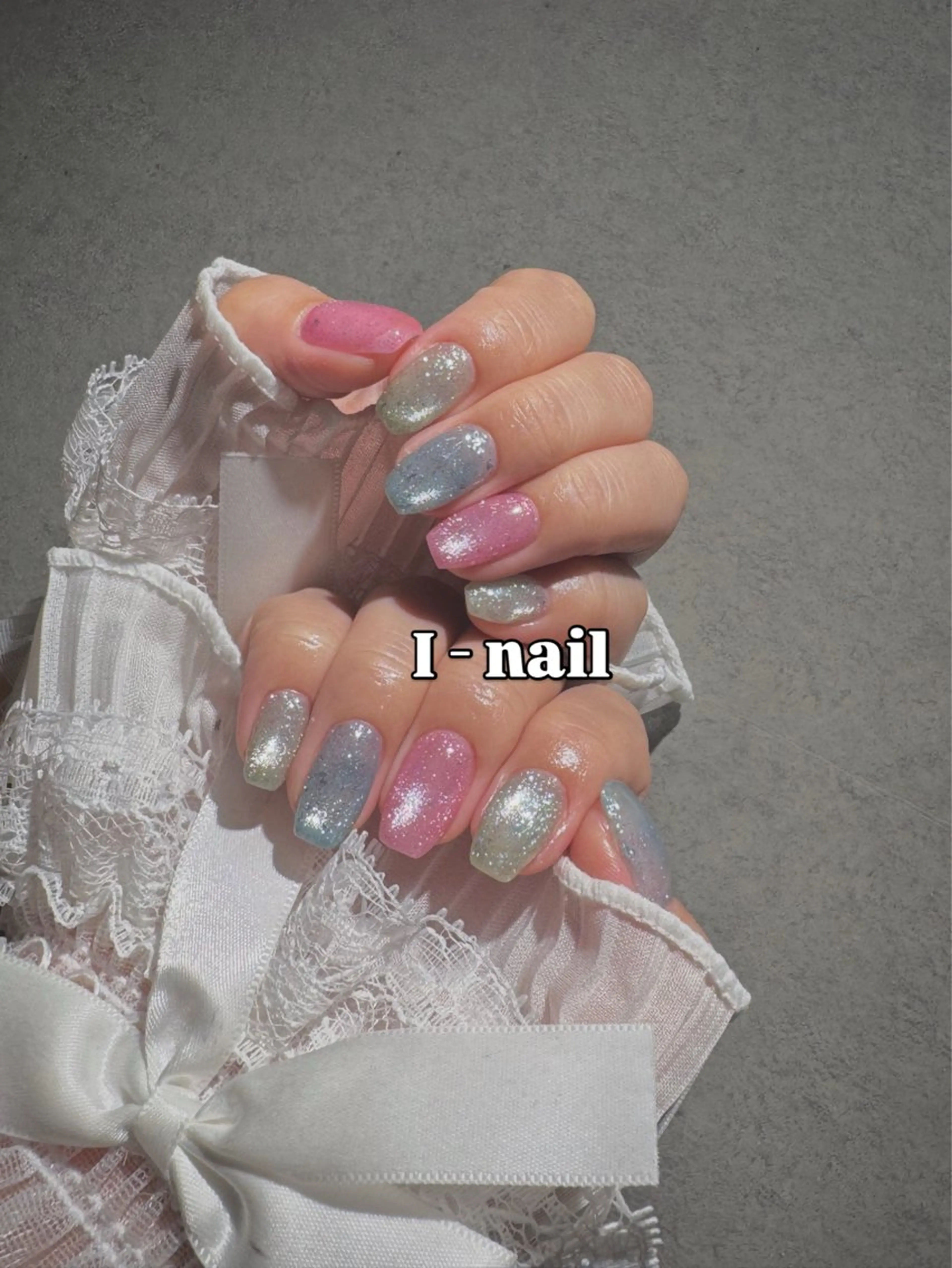 ネイル I-nailロング /ワンホン/キラキラのネイルデザイン