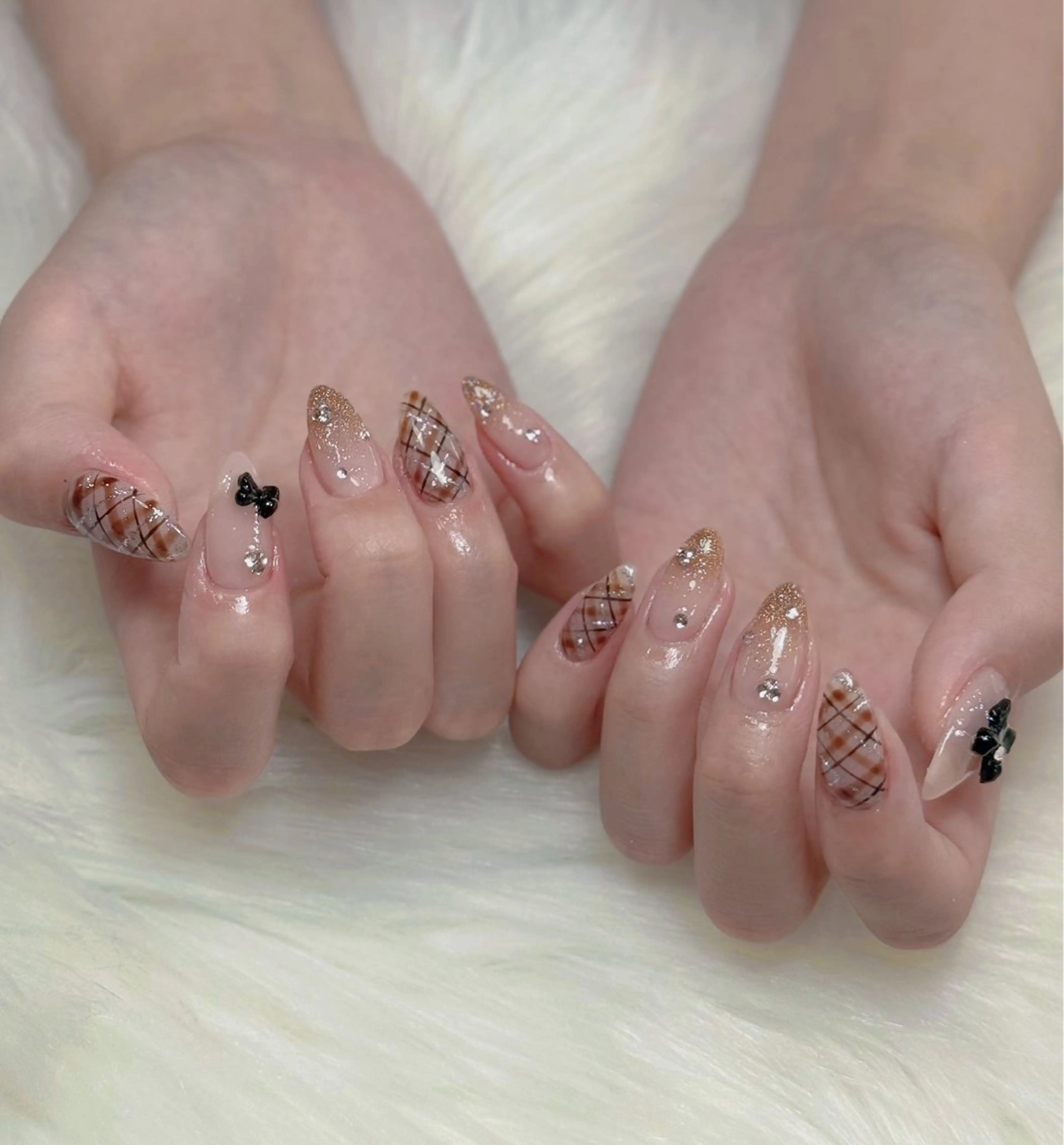 ネイル アートネイル オーロラネイル ジェルネイル 韓国ネイル ロングネイル ハンドネイル Nichi Nailsのネイルデザイン