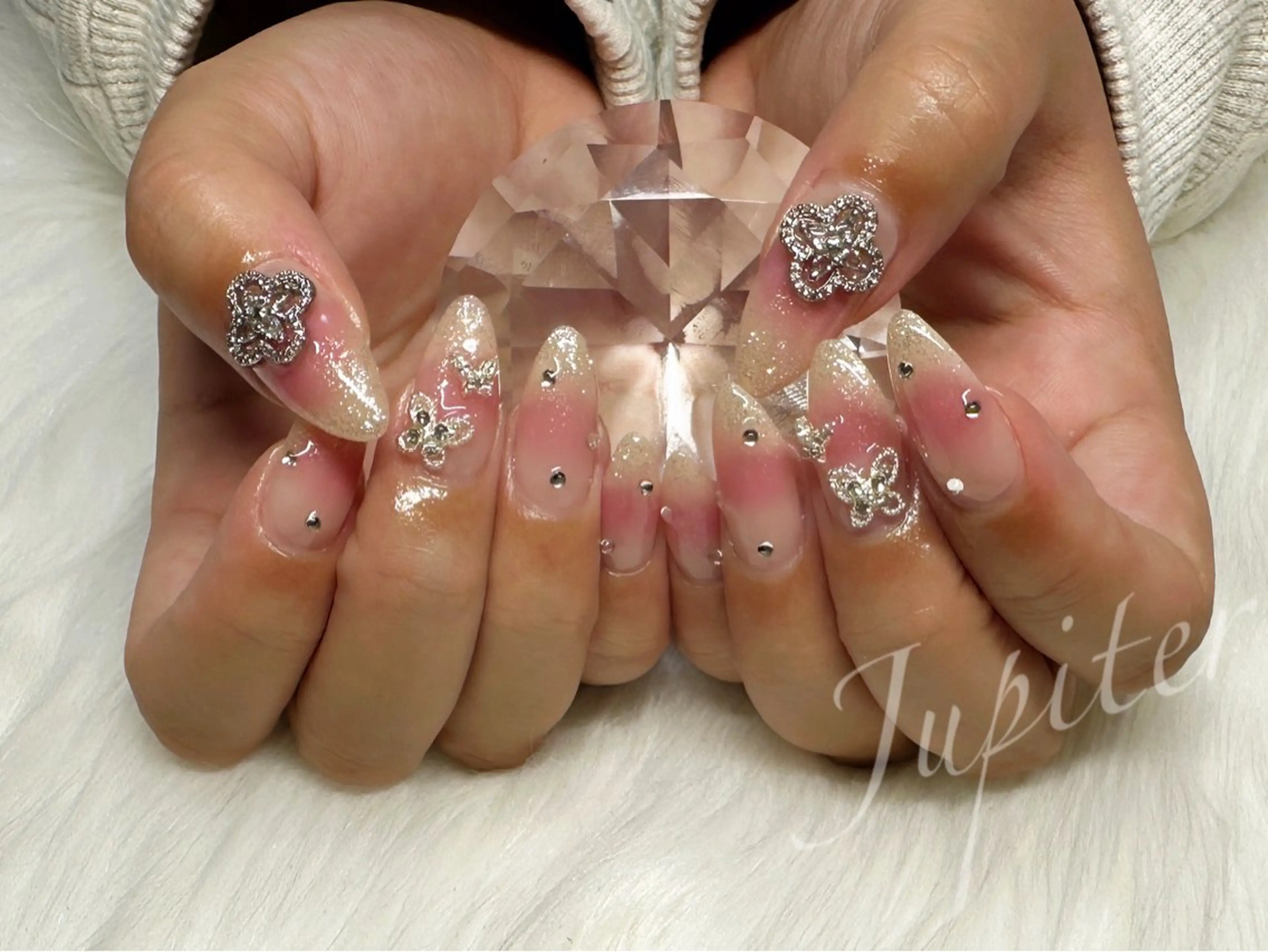 ネイル Jupiter Toshieのネイルデザイン