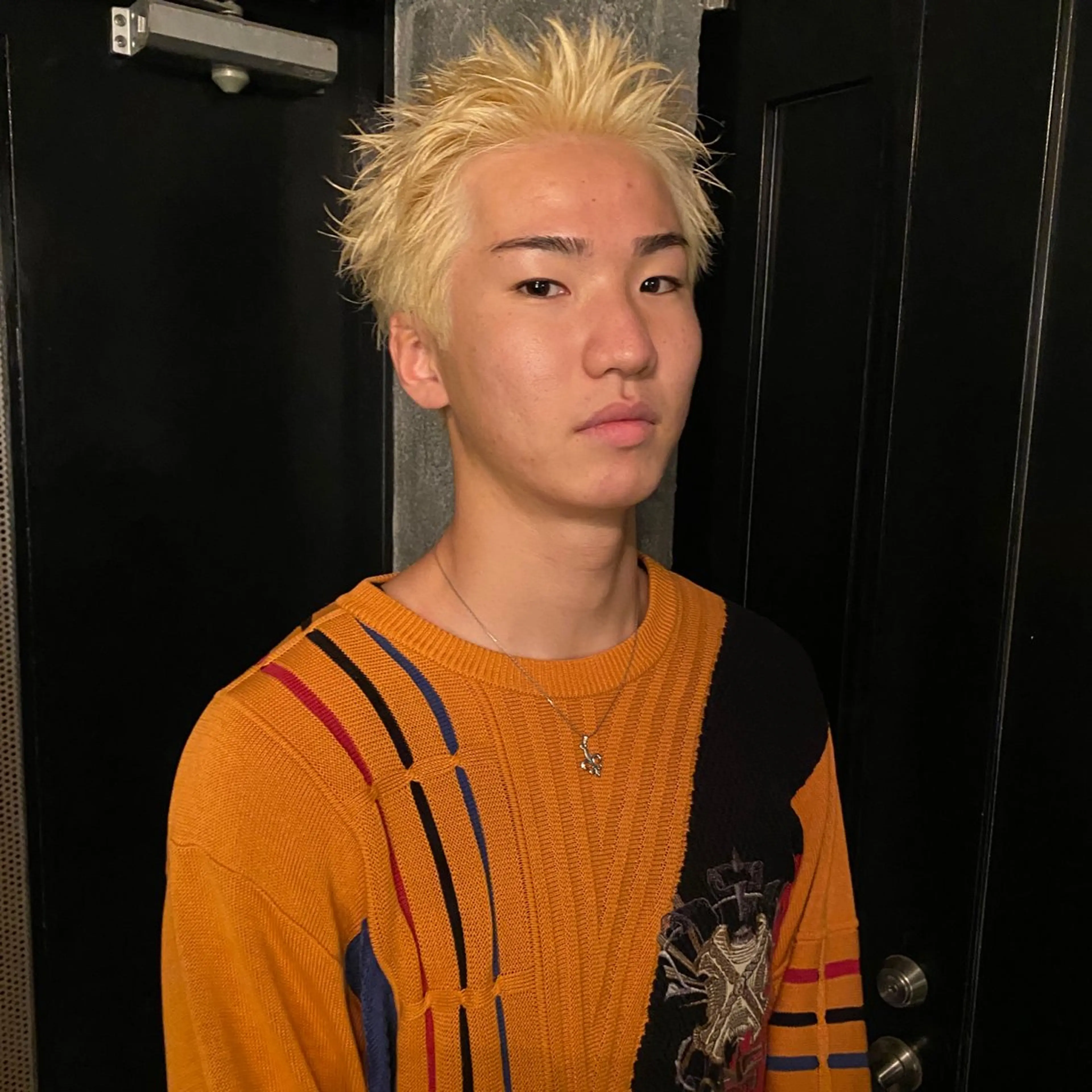 ショート カラー メンズ メンズブリーチ ブリーチ 抜きっぱなしブロンド カット ヘアカラー トリートメント メンズヘア/パーマ/ SHOUTOのヘアスタイル