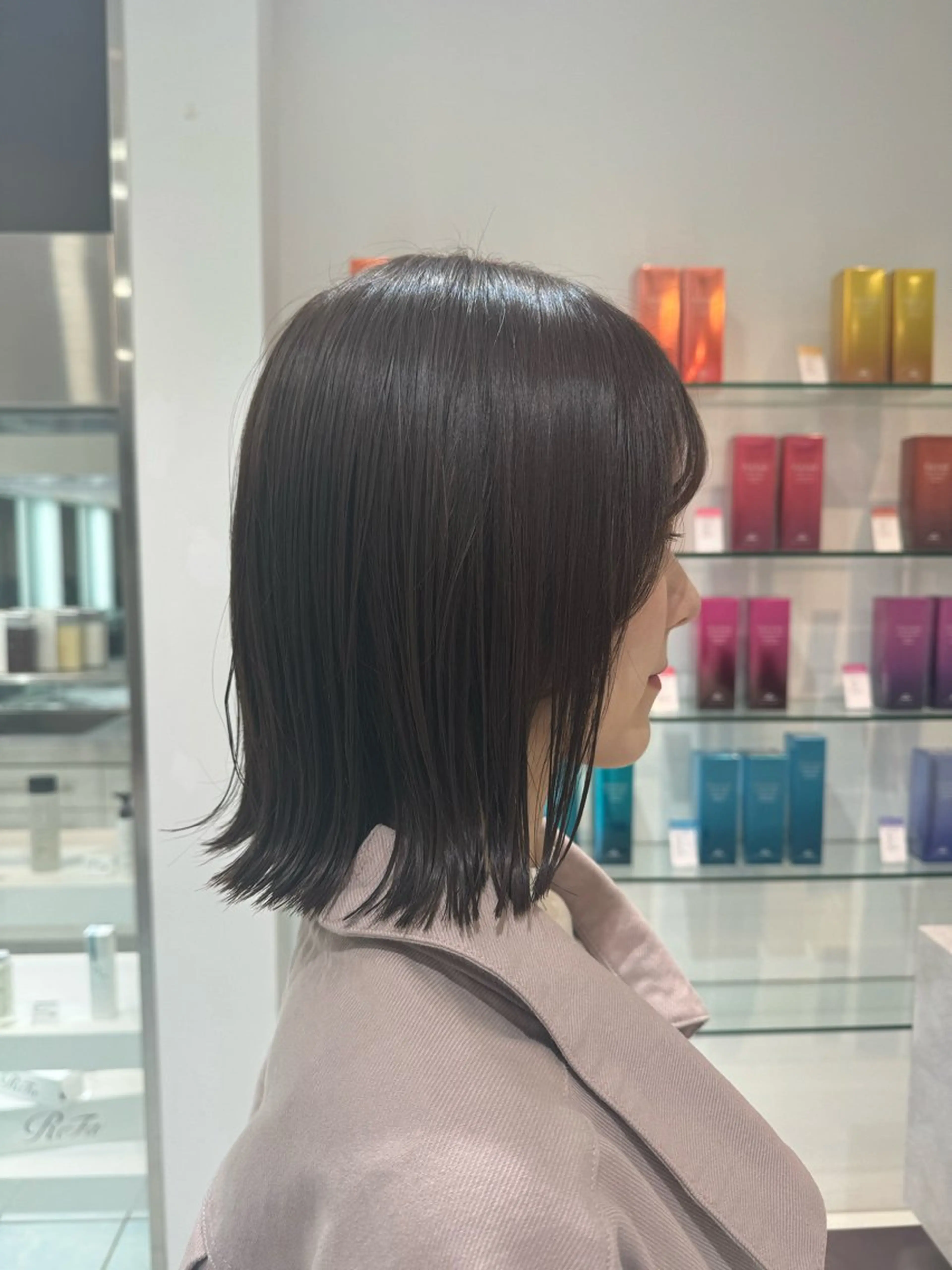 ミディアム カラー 外ハネヘア 市川 翔大のヘアスタイル
