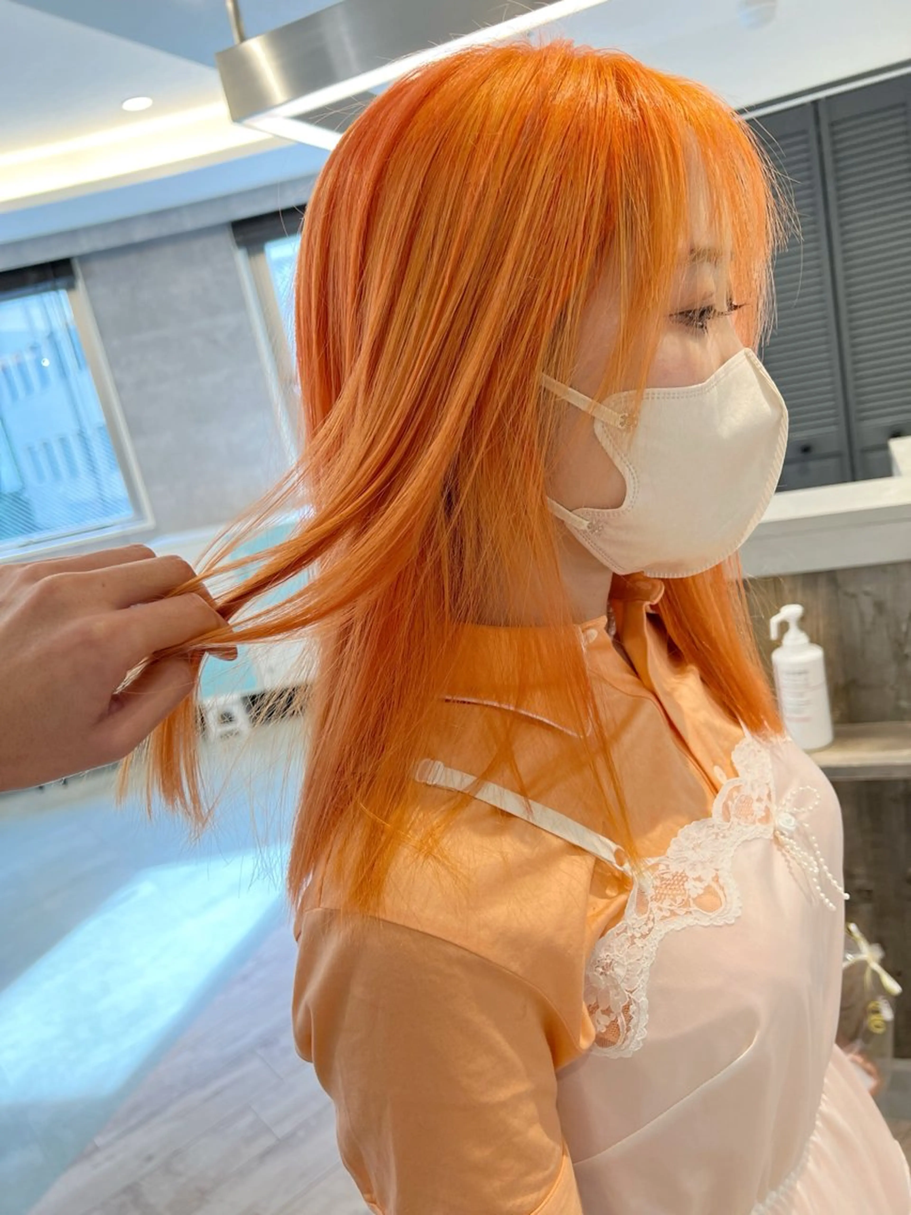 セミロング ケアブリーチ🌟 ♢WATARU♢のヘアスタイル