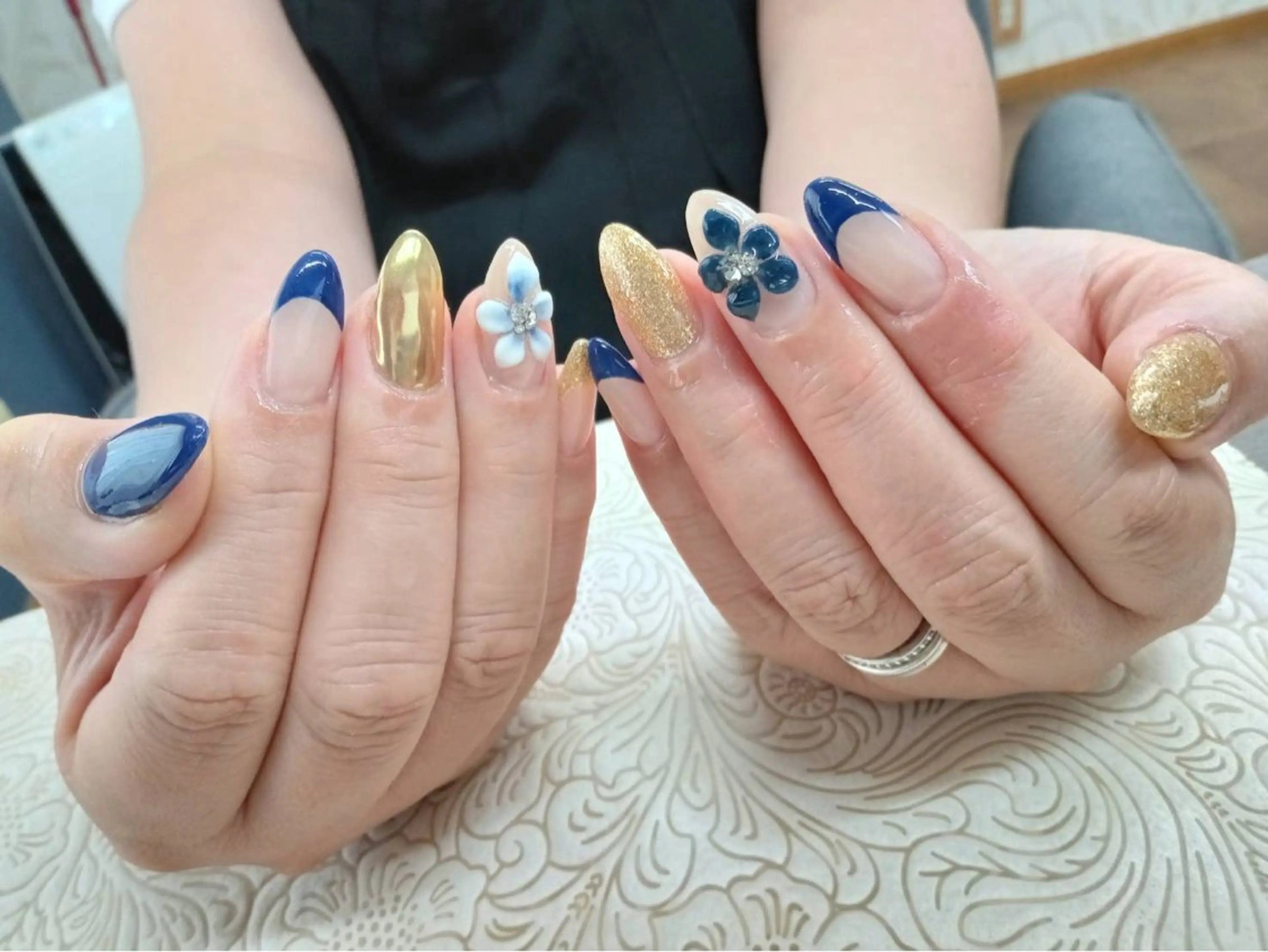 ネイル フラワーネイル precious nail  roomのネイルデザイン