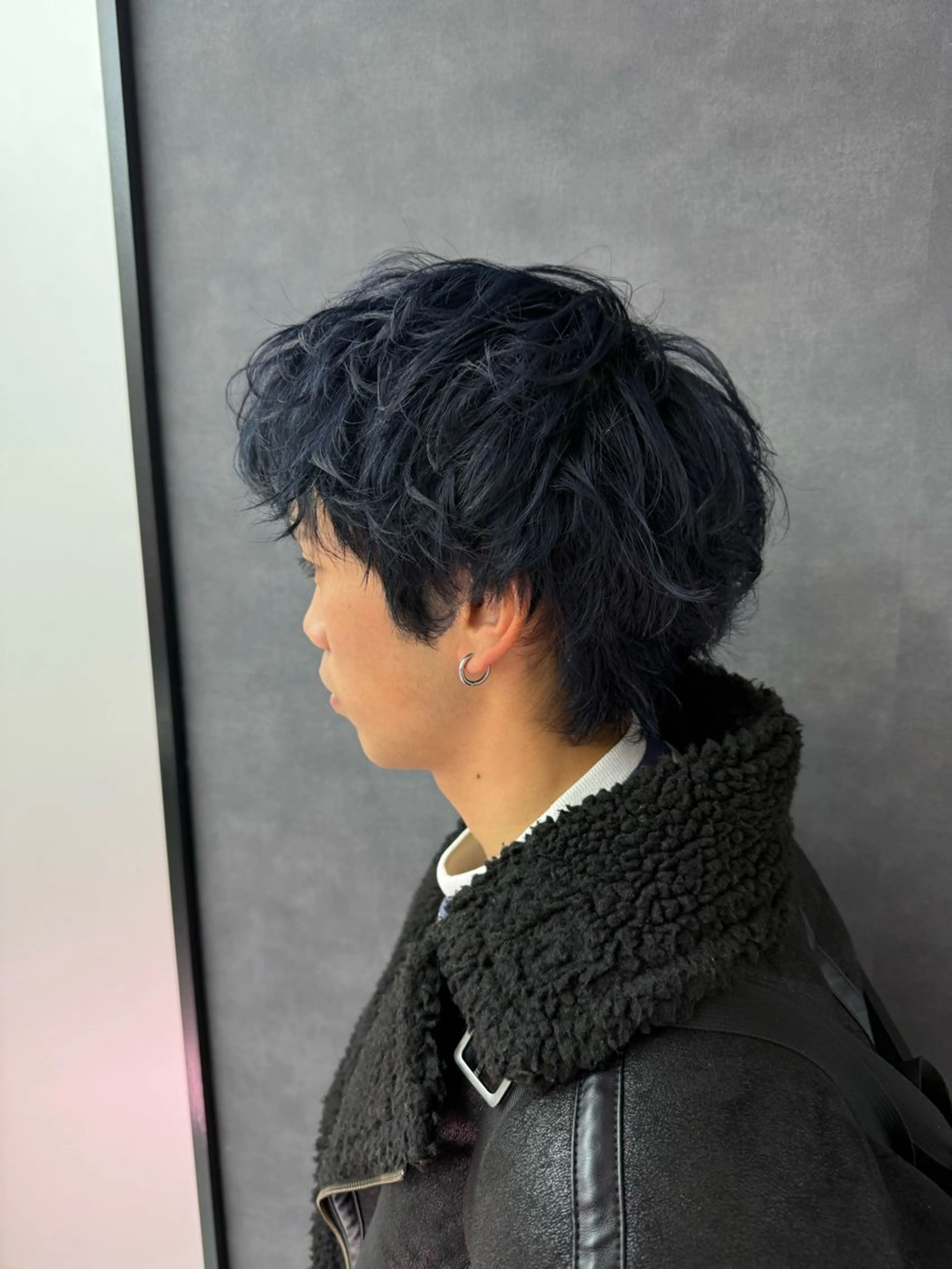 カラー メンズ メンズブリーチ 黒髪 ブリーチ ブルーカラー ブルーブラック ヘアカラー 渋谷ブリーチカラー/ デザインカラー/優希のヘアスタイル