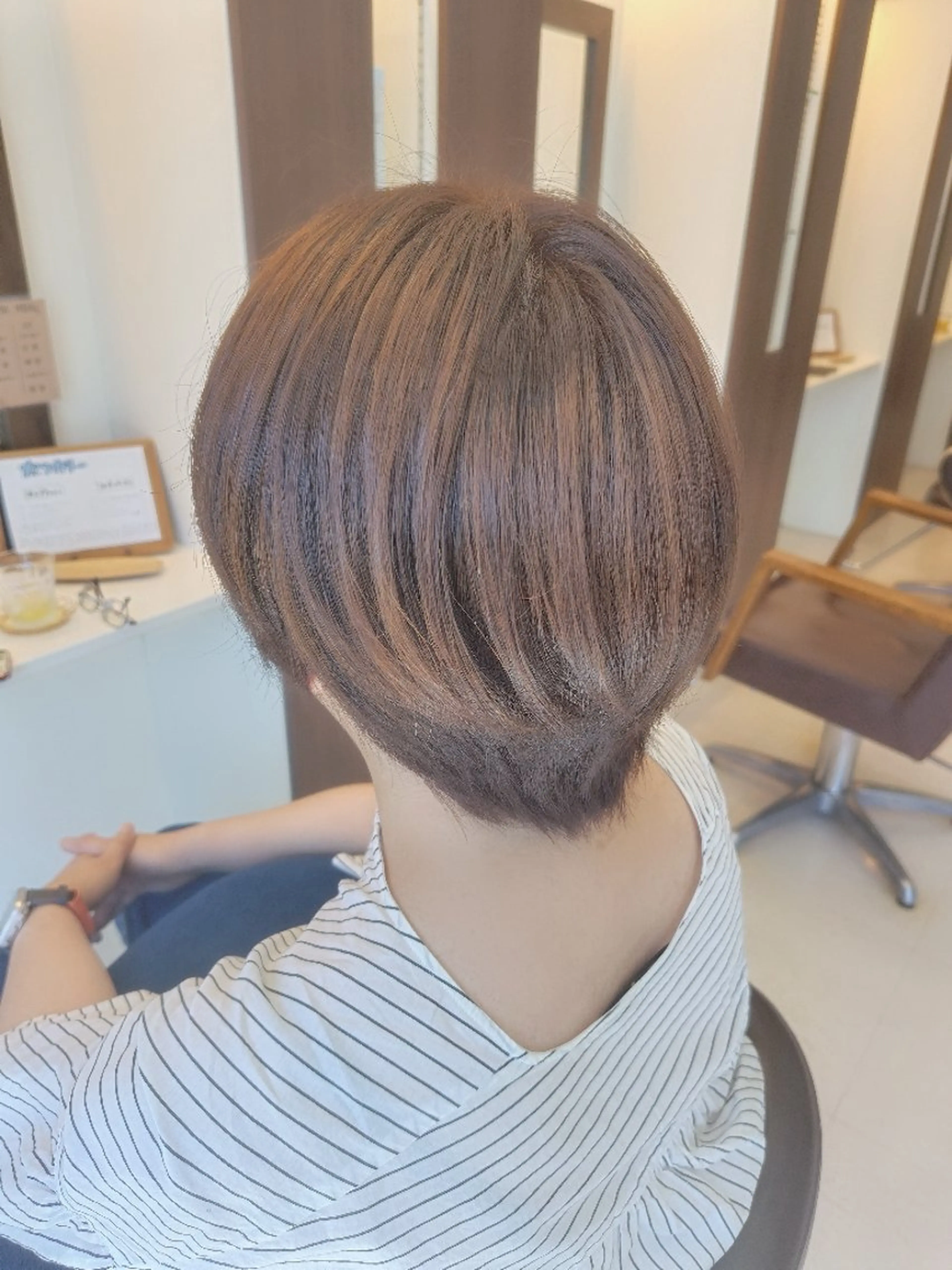 ショート ショートヘア カット ヘアカラー 三浦 瑞華のヘアスタイル