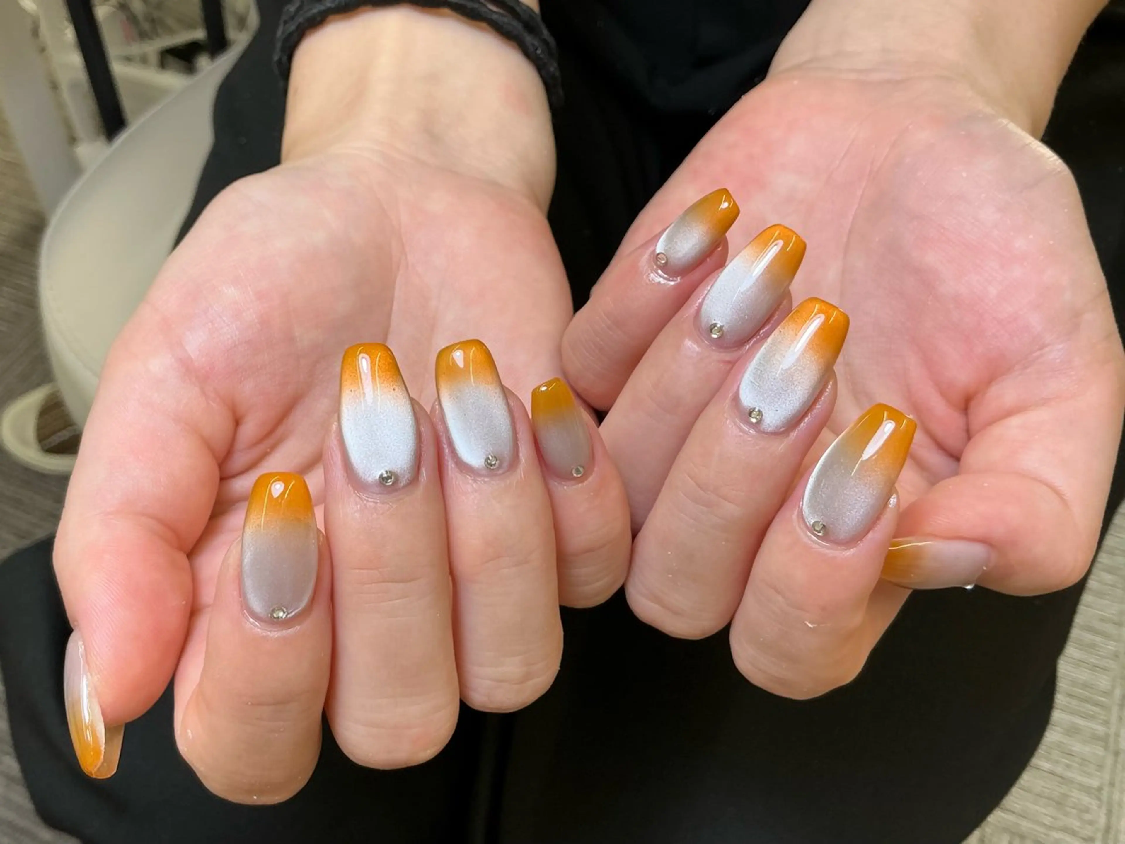 ネイル オーロラネイル 長さ出し フレンチネイル ジェルネイル ガラスフレンチ ハンドネイル Rela・S NAILのネイルデザイン