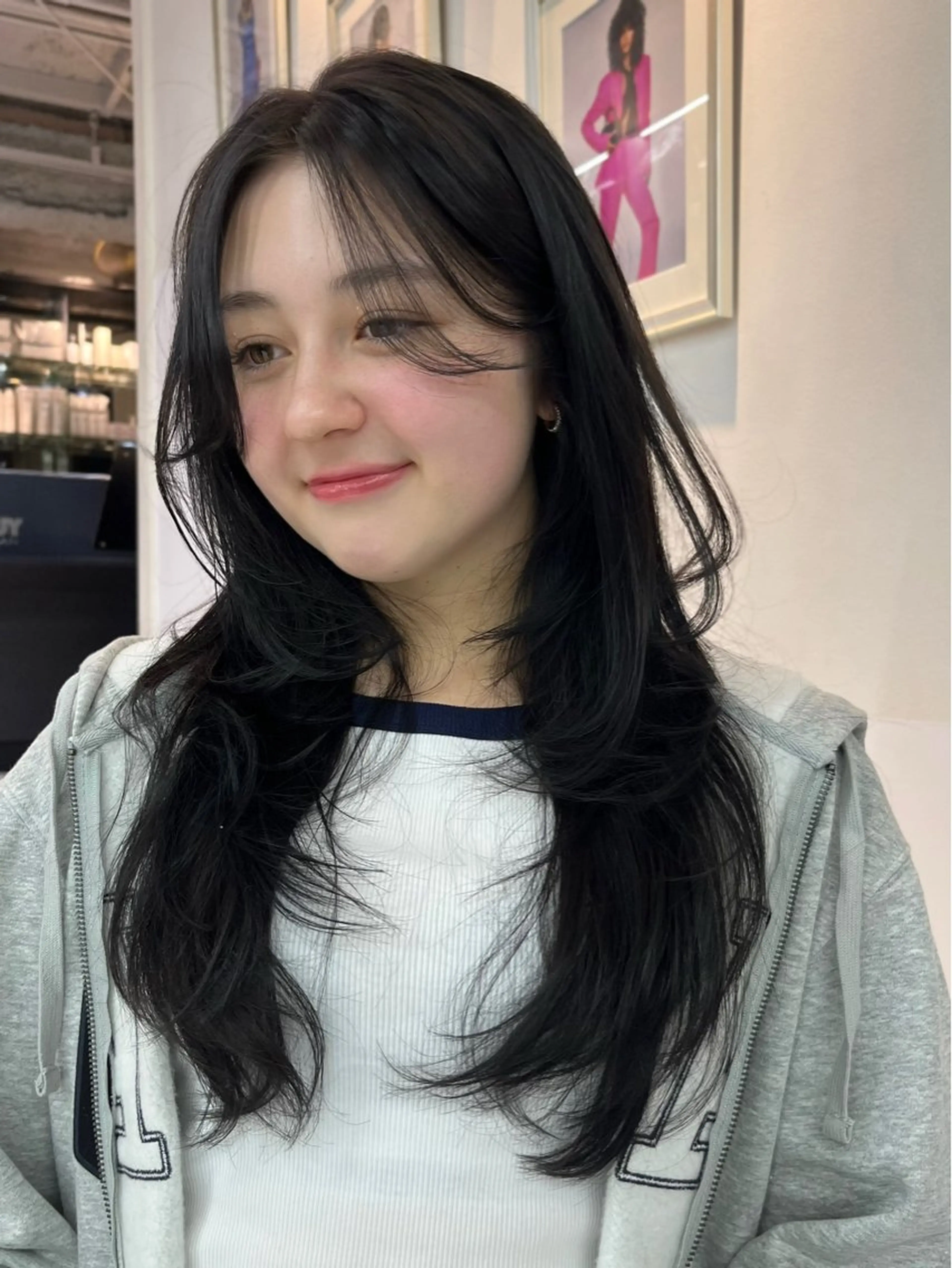 ロング レイヤーカット 【レイヤーカット】 キサヌキミワのヘアスタイル