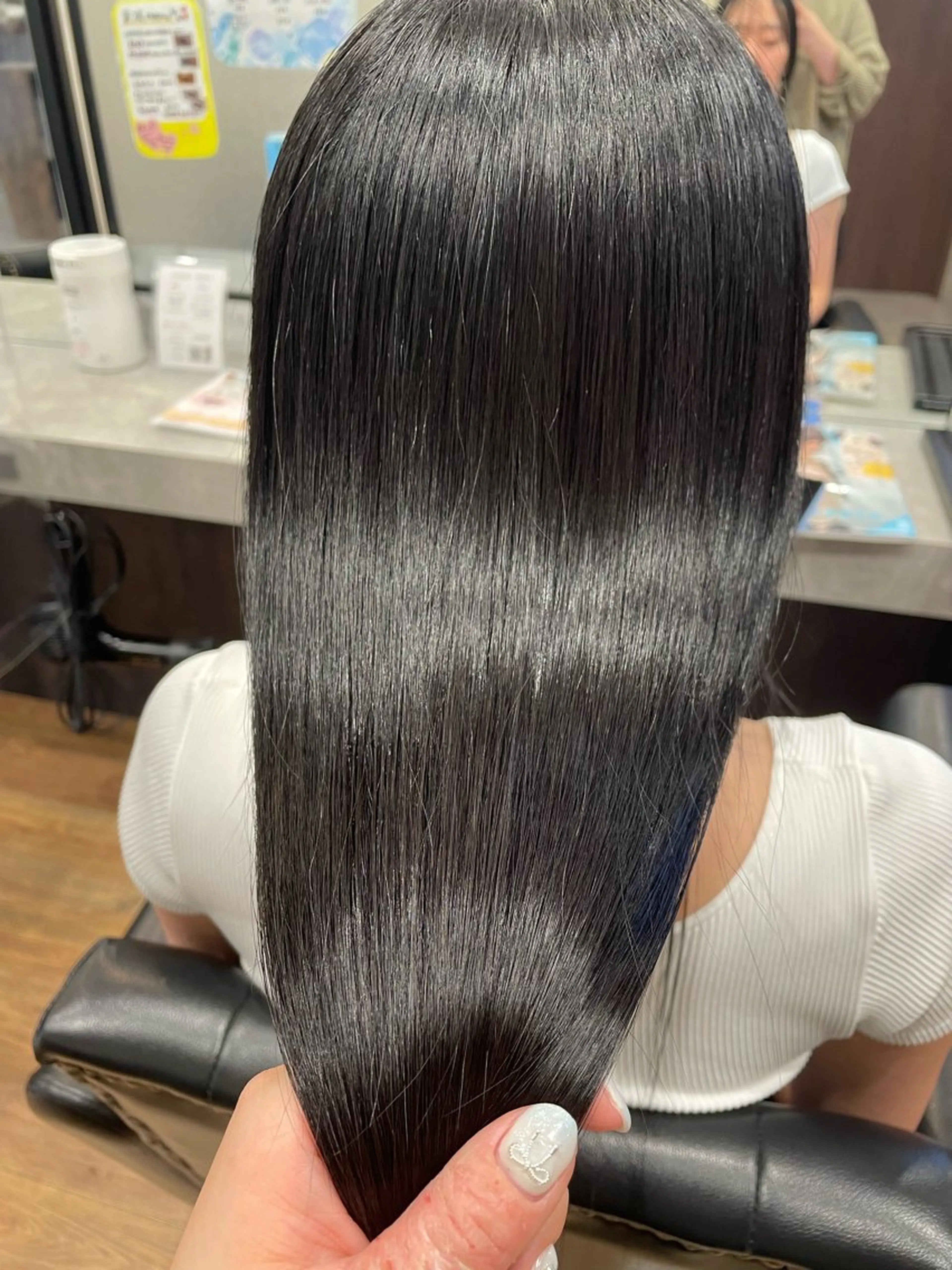 ✨酸性ストレート✨＋ケラスターゼトリートメント🌿驚きの仕上がり🪄✨の写真