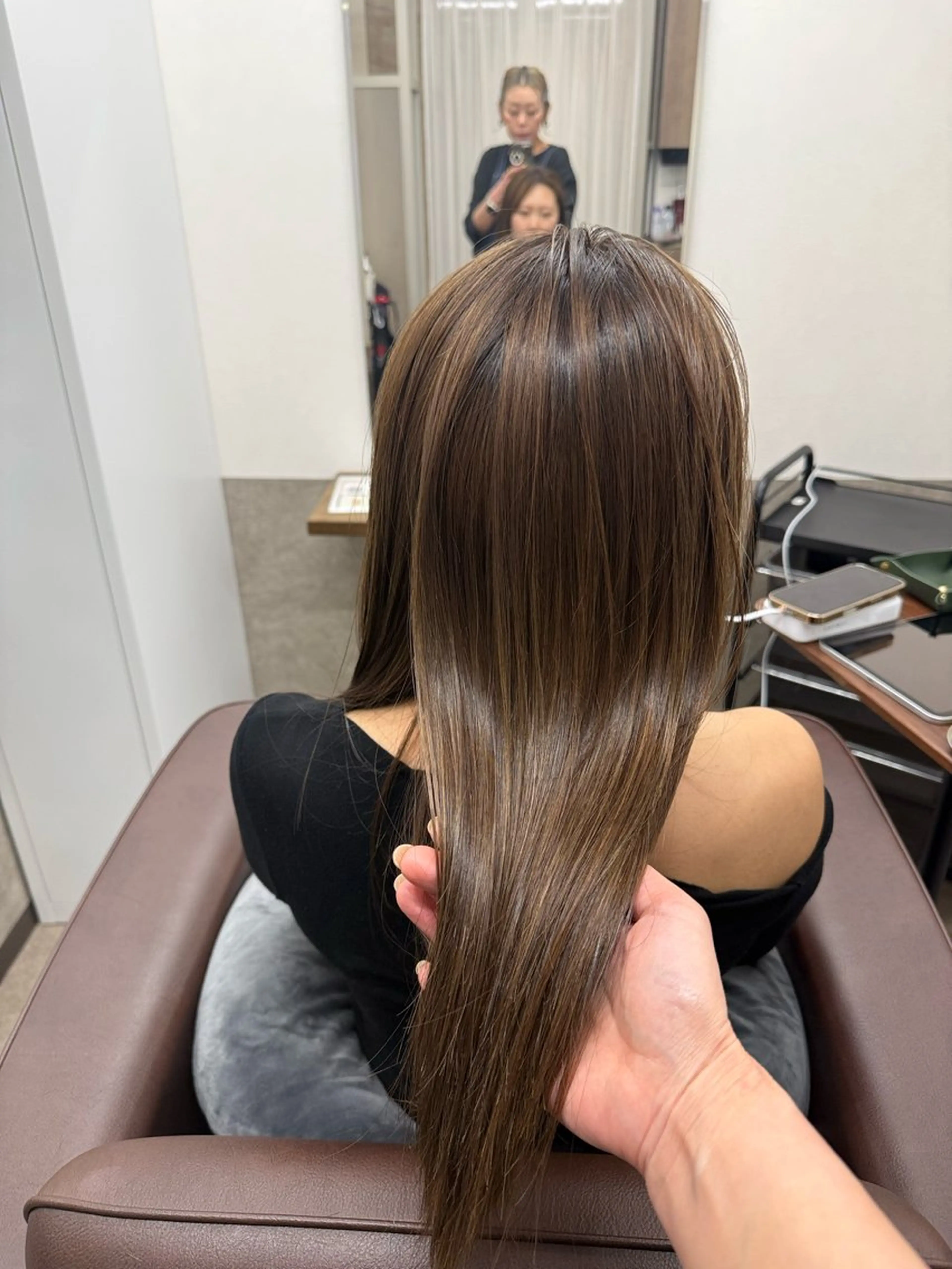 セミロング カット ヘアカラー トリートメント 半個室 サロン🪽新宿3丁目のヘアスタイル