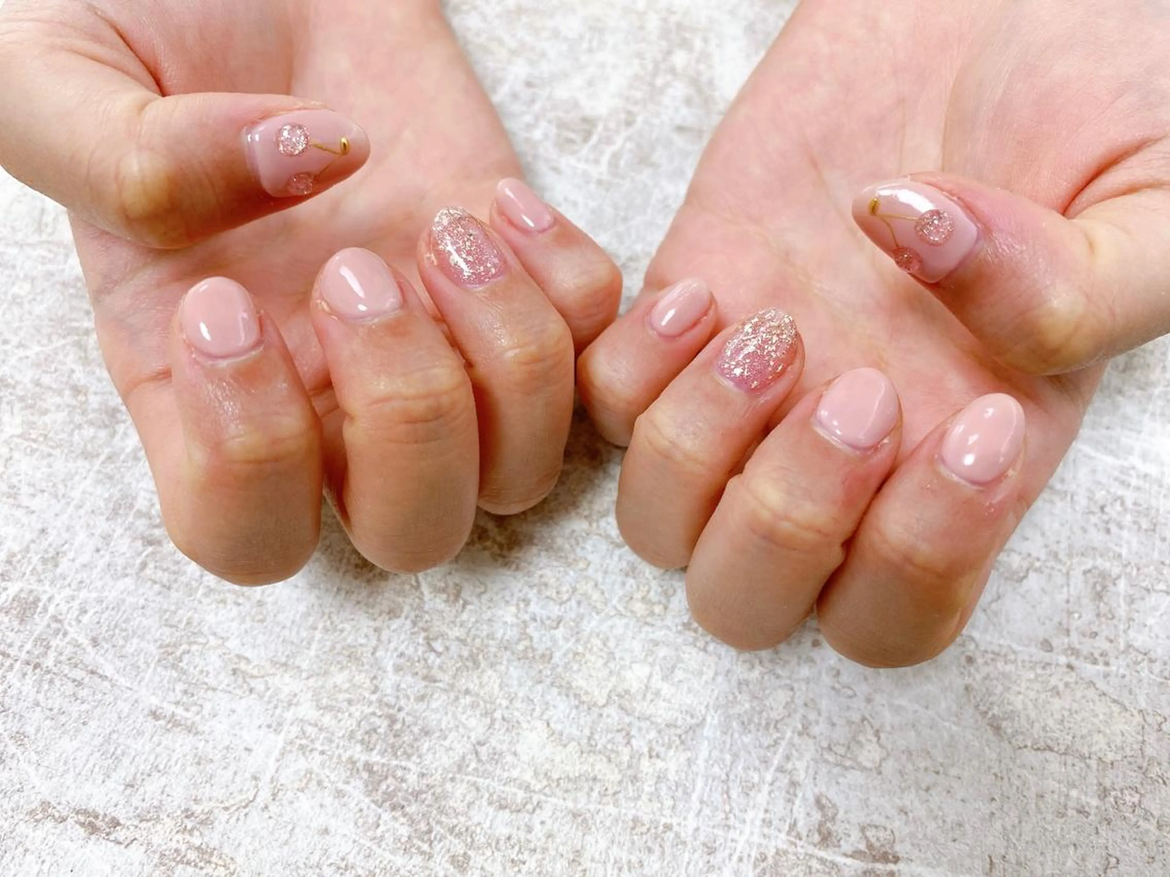 ネイル mogunail &blowのネイルデザイン