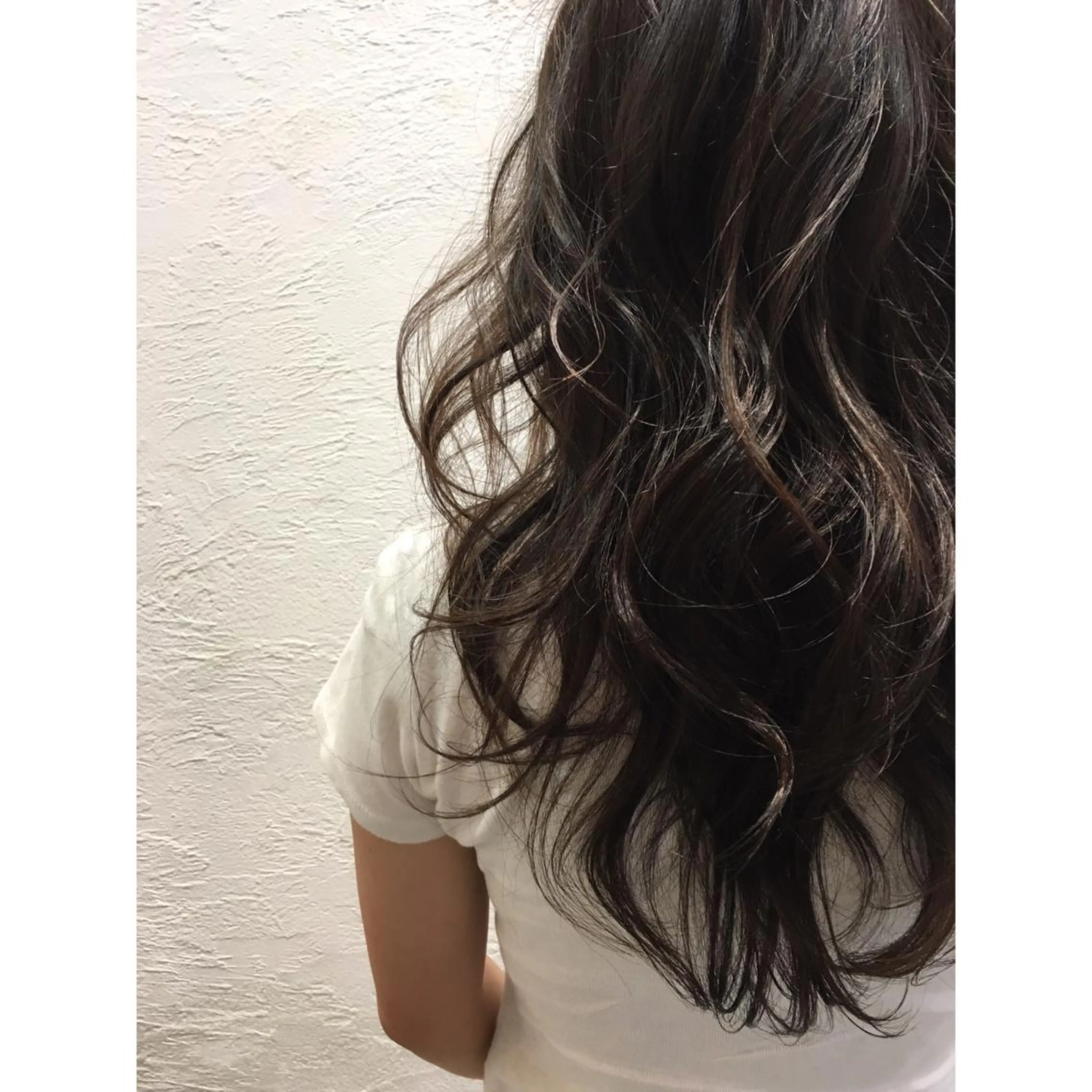 カラー ブリーチ ブリーチなしカラー 外国人風カラー fio マナミのヘアスタイル