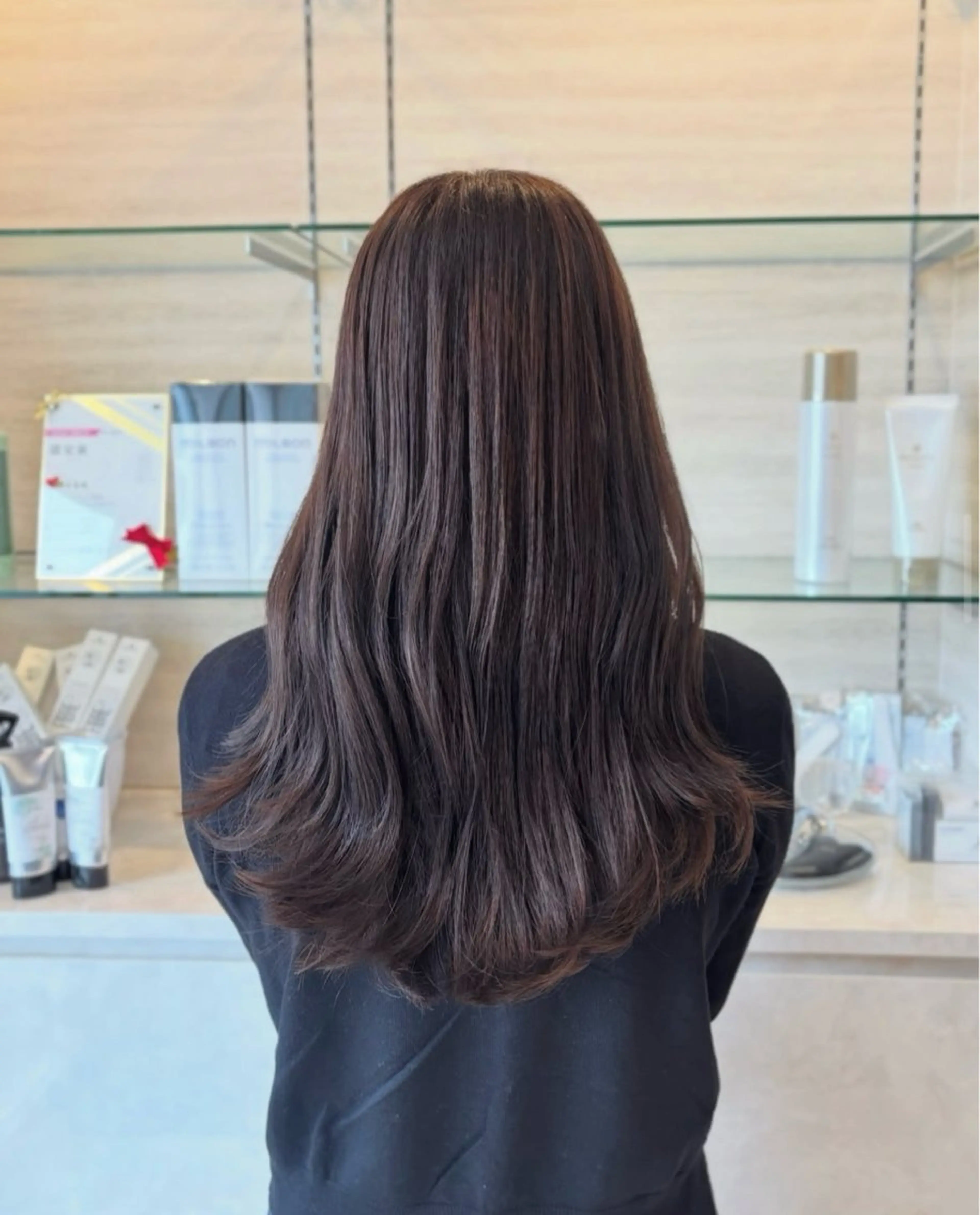 ロング カラー ロングレイヤー ブラウンカラー ナチュラルブラウン レイヤーカット ロング GRANDEUR natsukiのヘアスタイル