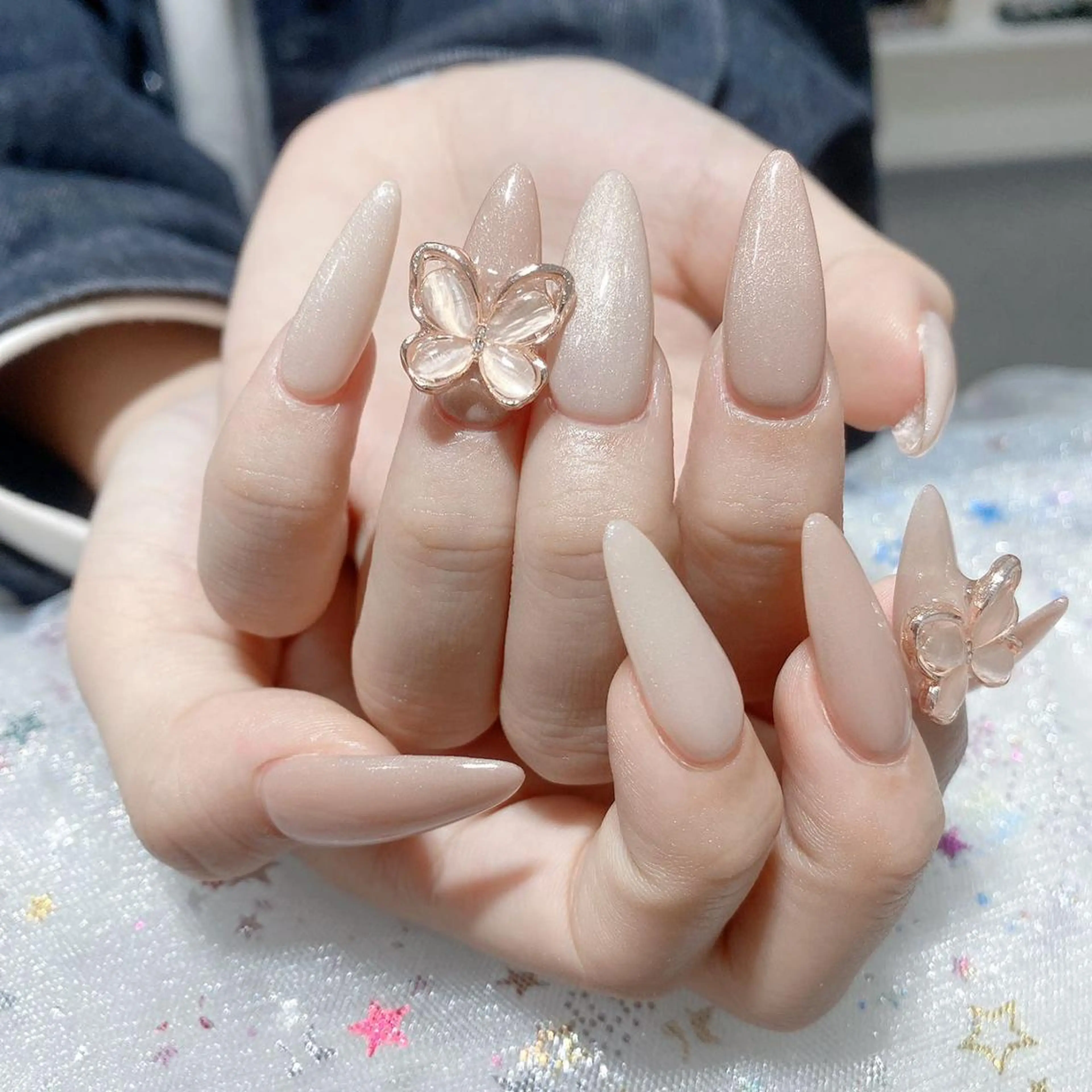 ネイル 長さ出し ネイルチップ Queens 新宿本店のネイルデザイン