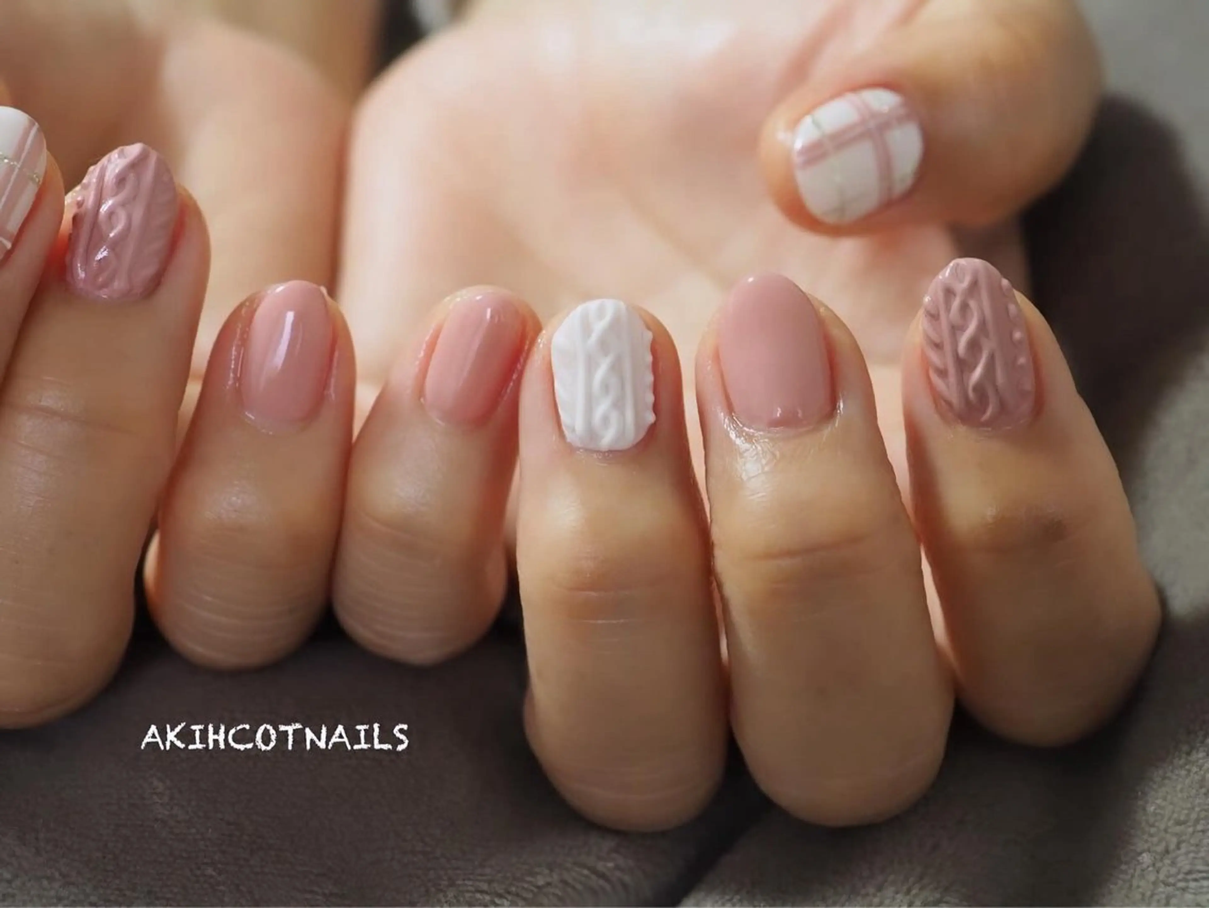 ネイル AKIHCOT NAILSのネイルデザイン