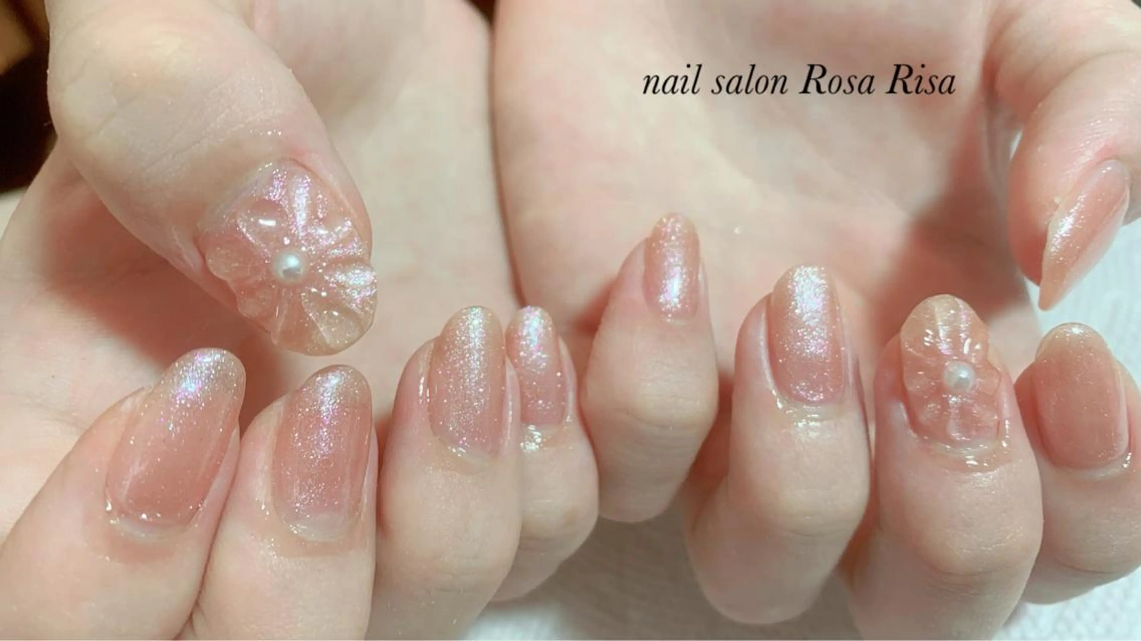 ミディアム ネイル ネイルスタジオ シェイクユアハンズのネイルデザイン