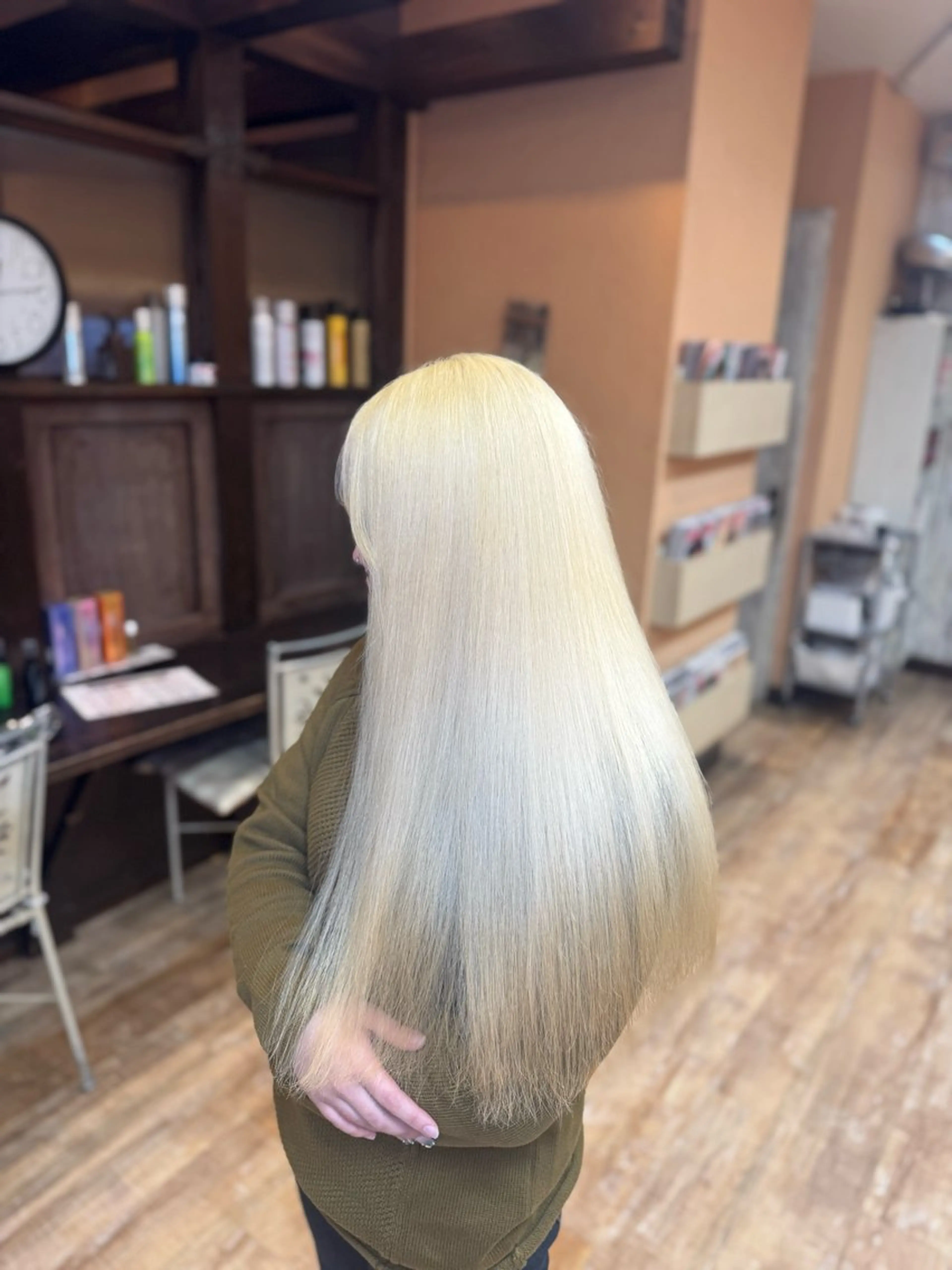 ロング ヘアカラー moremuu 舞桜🤍🫧のヘアスタイル