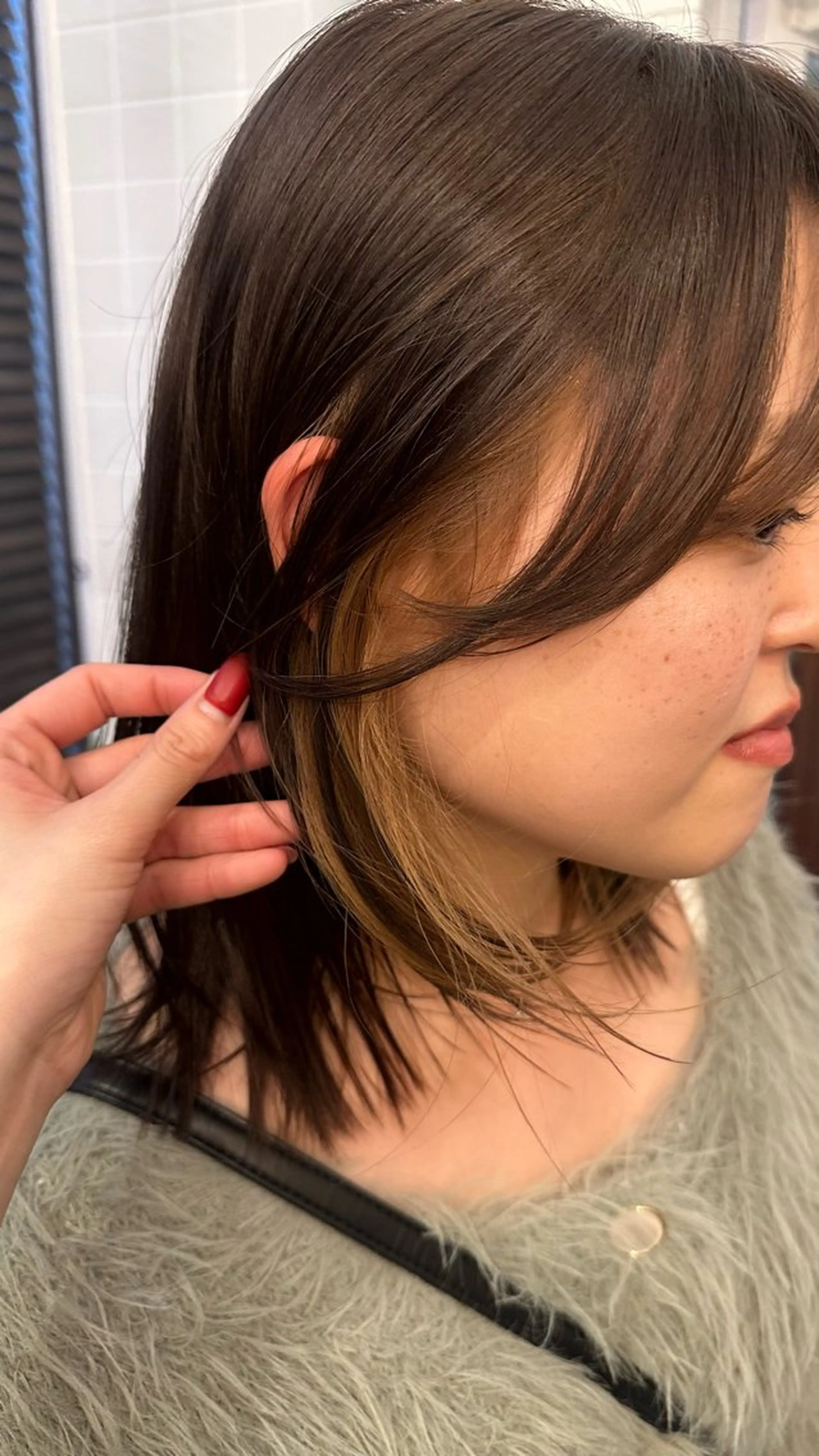 ミディアム ヘアカラー ショートカットパー マ🫧kotoneのヘアスタイル