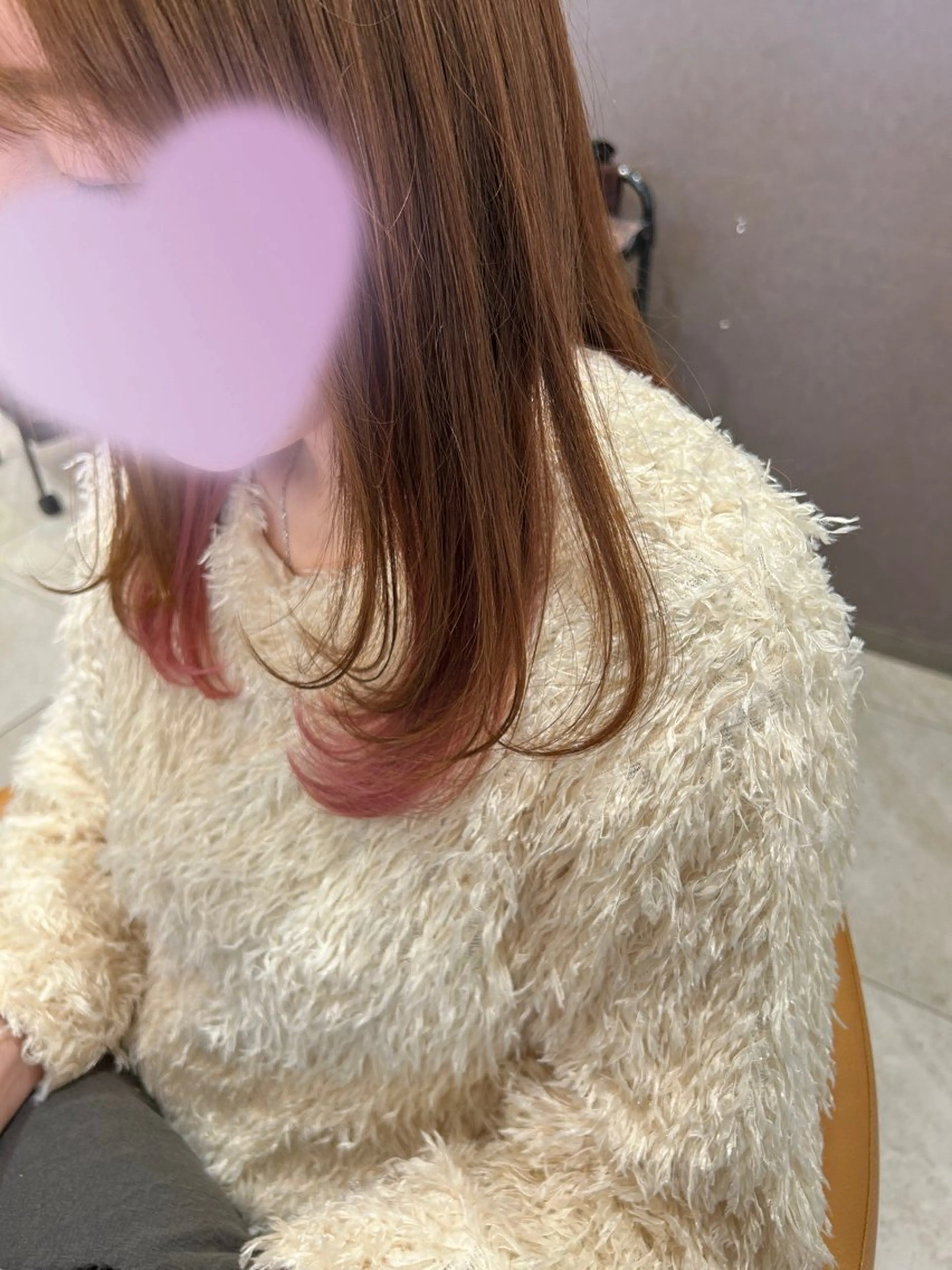 セミロング 顔まわりレイヤー レイヤーカット 横田 まおのヘアスタイル