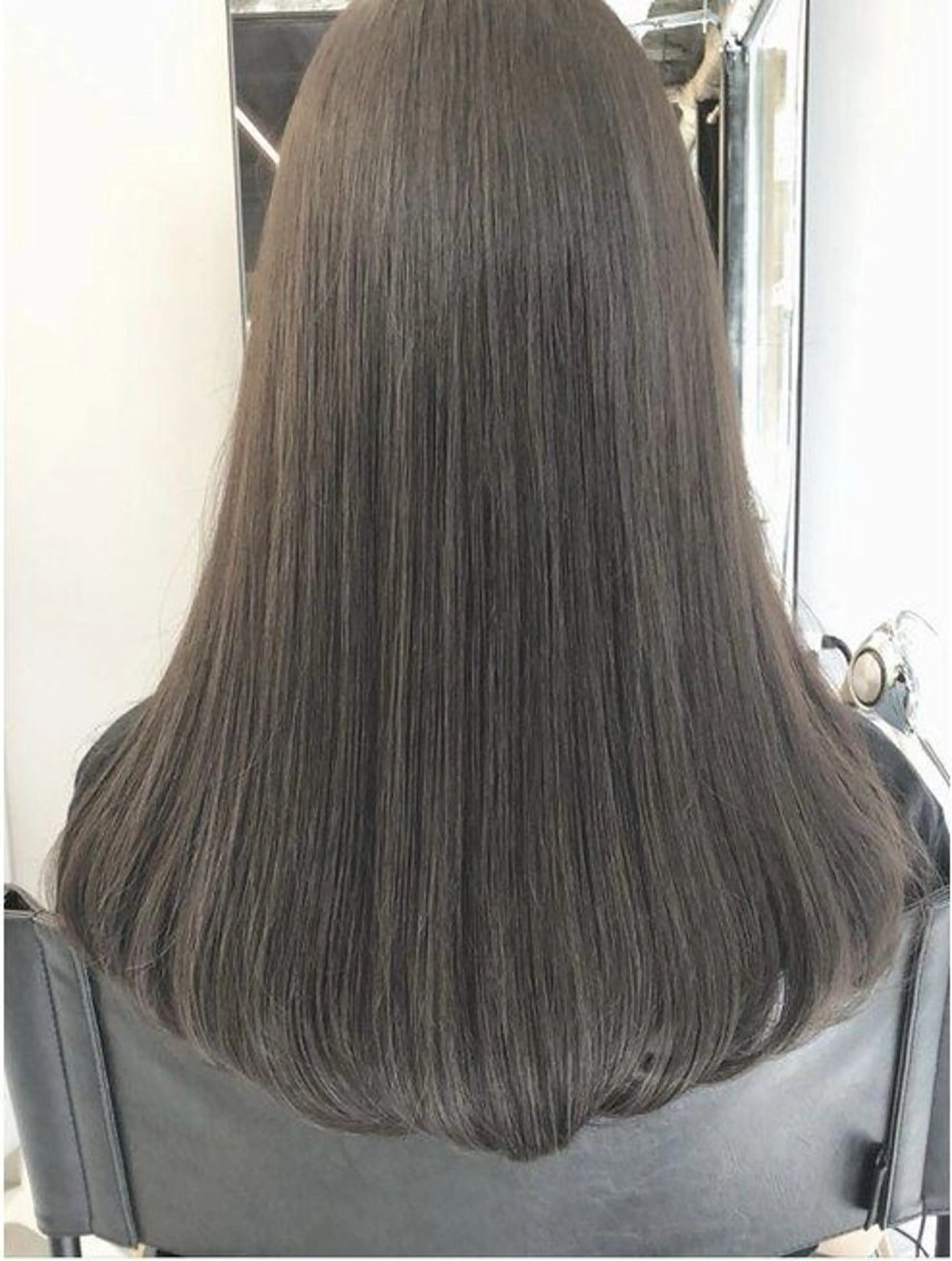 カラー ヘアカラー ニッタルナ／縮毛矯正 ／半額以上のヘアスタイル