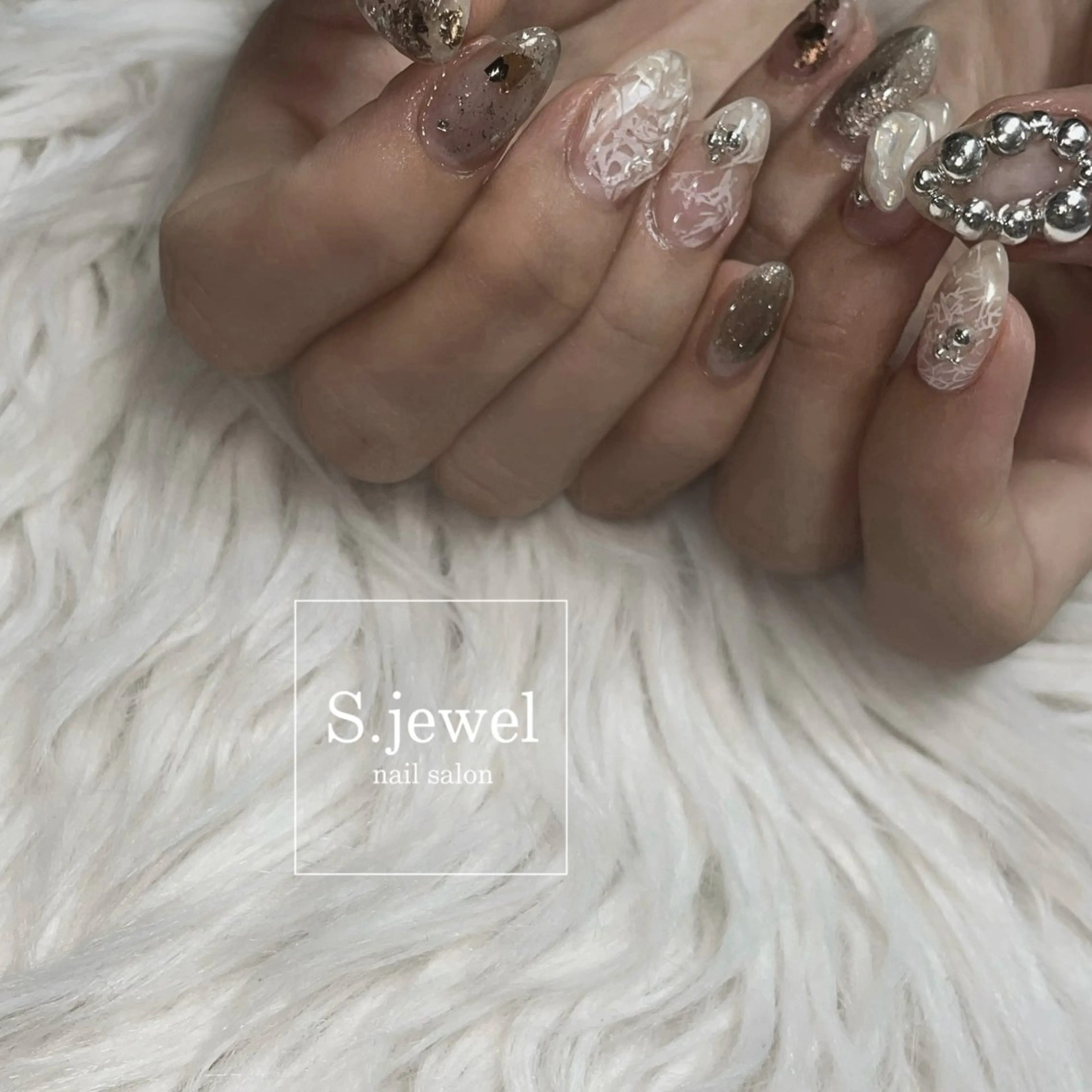 ネイル S. JEWELのネイルデザイン