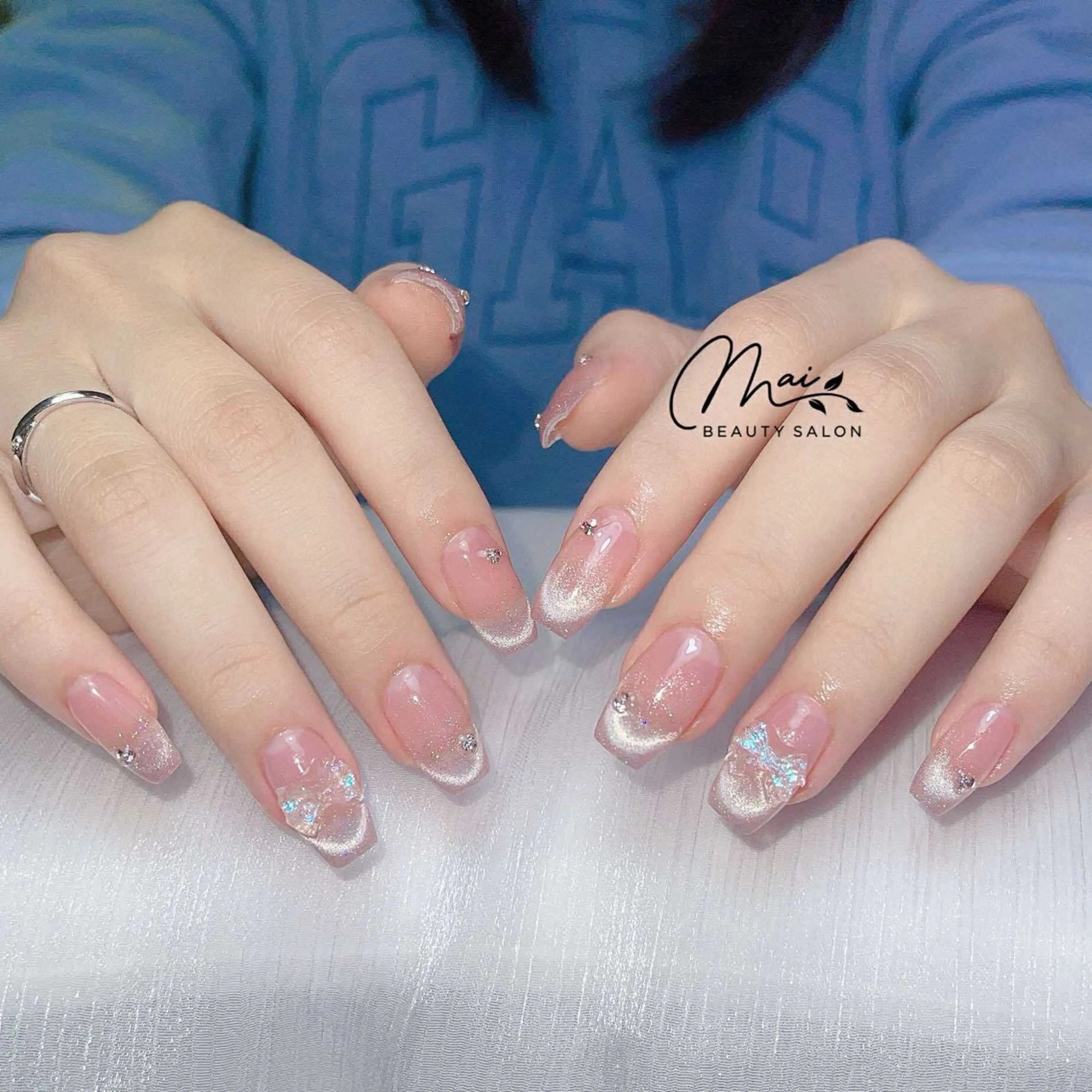 ネイル オーロラネイル 長さ出し フラッシュネイル フットネイル フレンチネイル ハンドネイル MaiBeauty HaNaのネイルデザイン