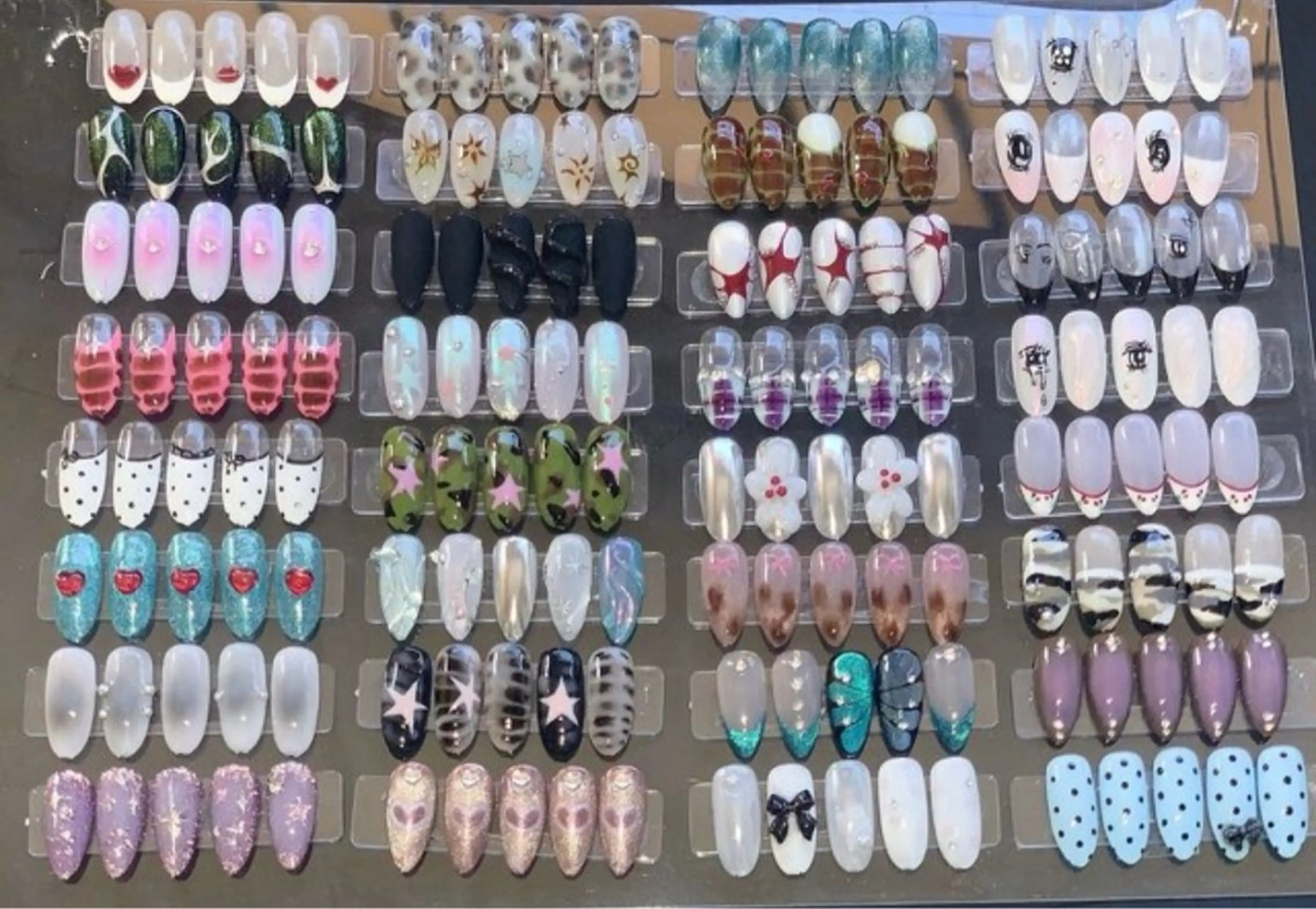 ネイル ハンドネイル アユリ リリのネイルデザイン