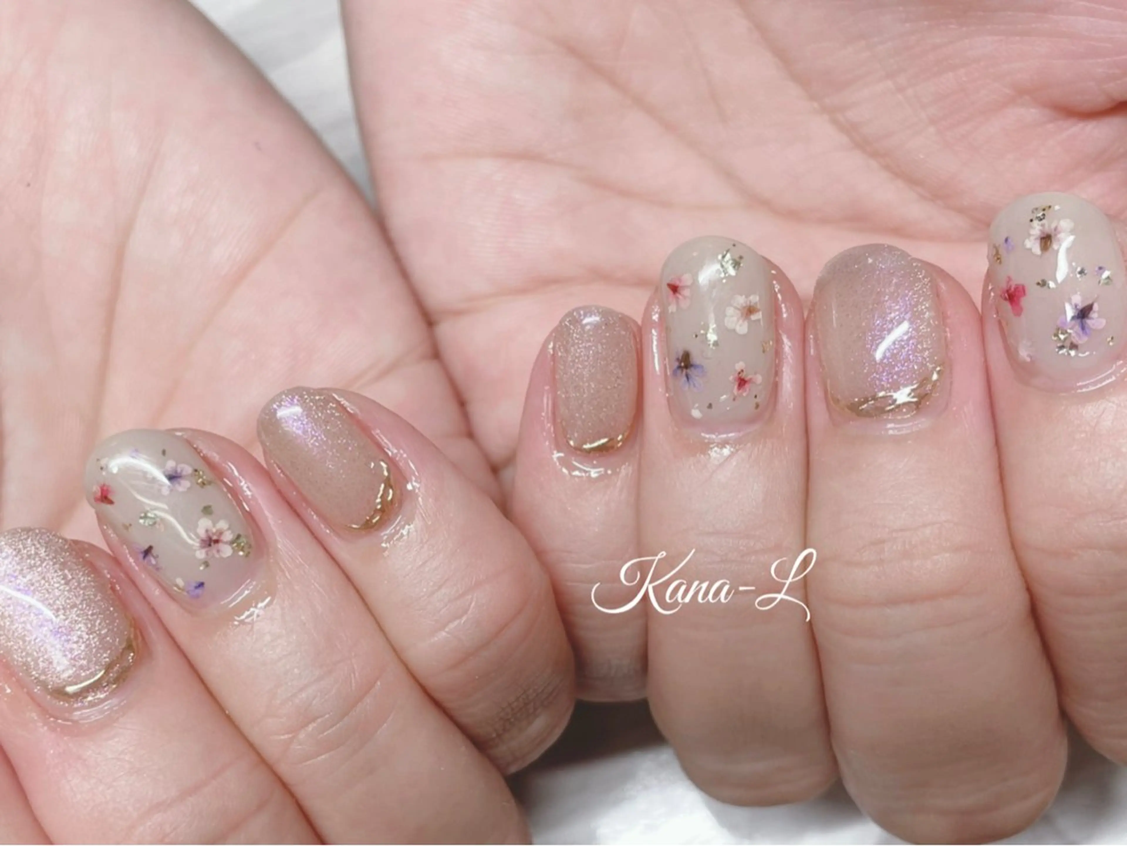 ネイル ジェルネイル 韓国ネイル マグネットネイル ニュアンスネイル パラジェル 芦辺 香奈のネイルデザイン
