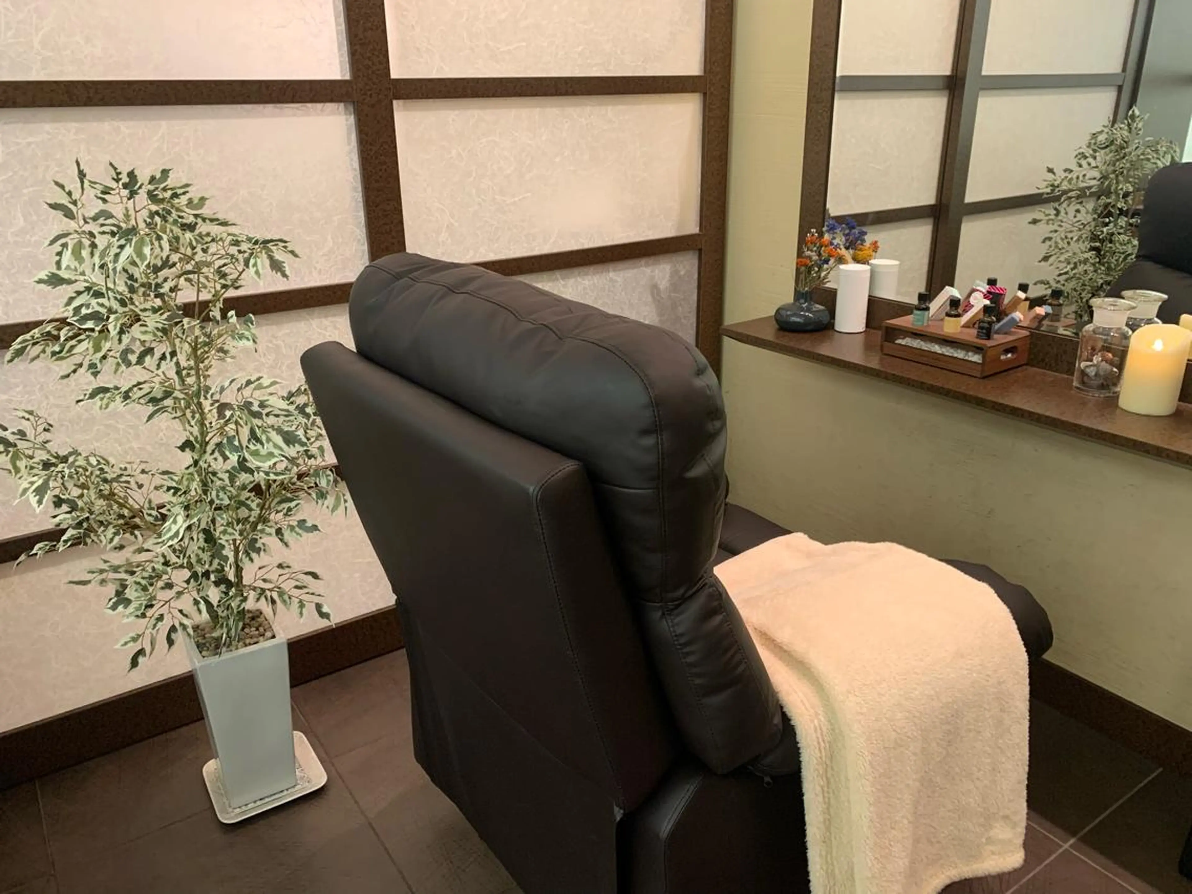 MESSA Raffinatoのマツエク・マツパデザイン