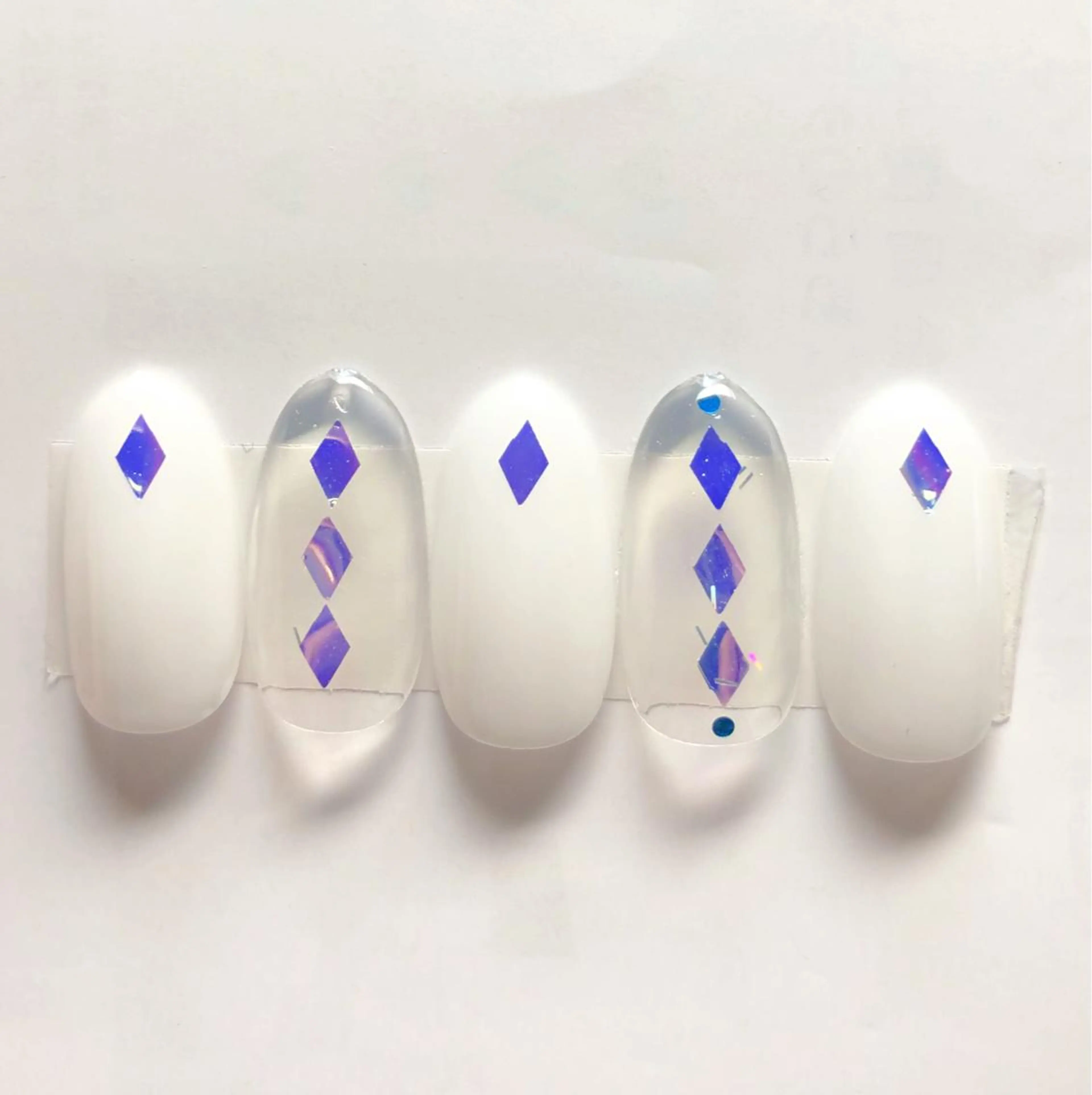 ネイル Bella  totalbeauty所属・Bella 齋藤理奈のネイルデザイン