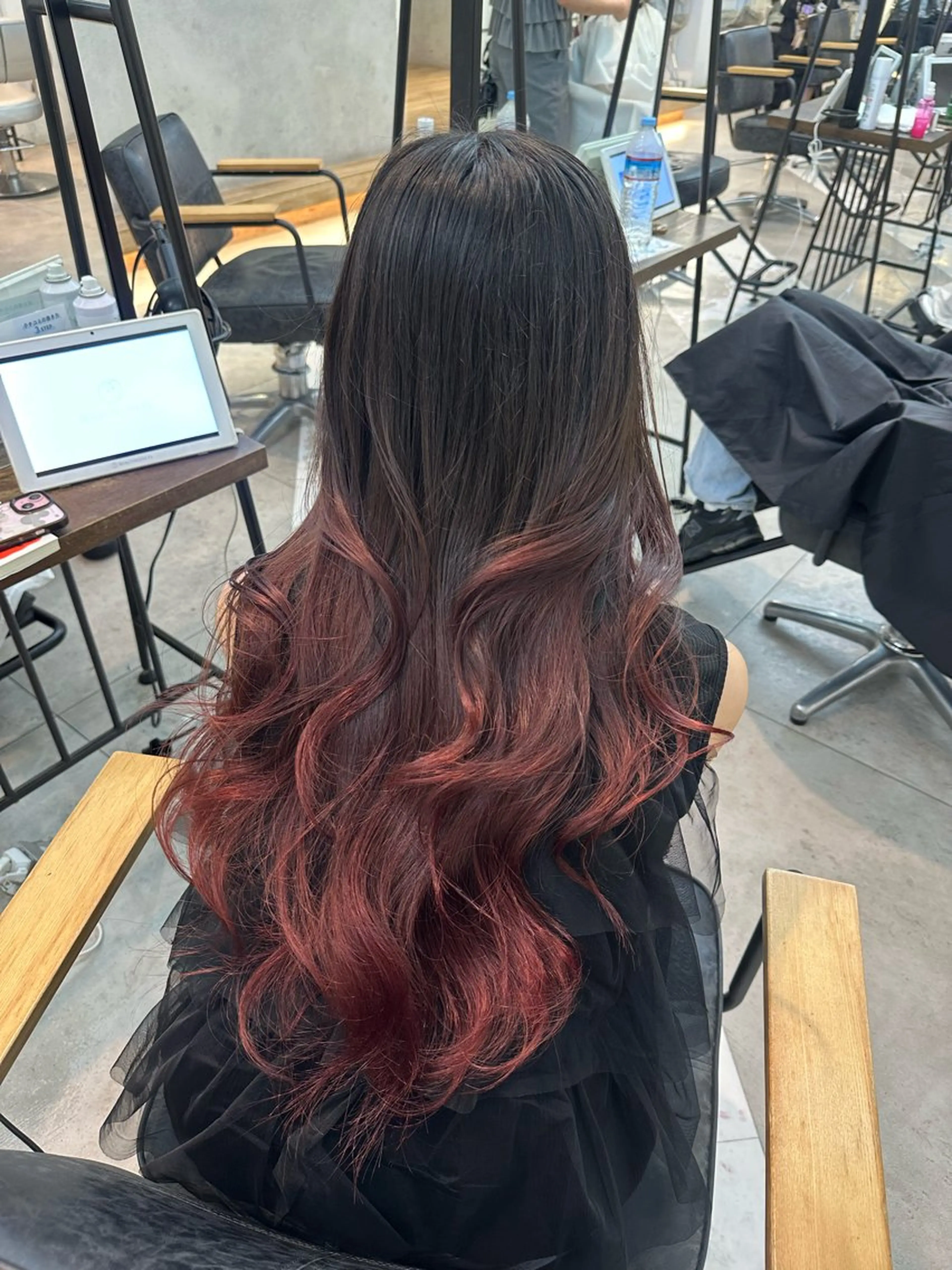 ロング 韓国ヘアメンズ・レデ ィース特化ミクのヘアスタイル