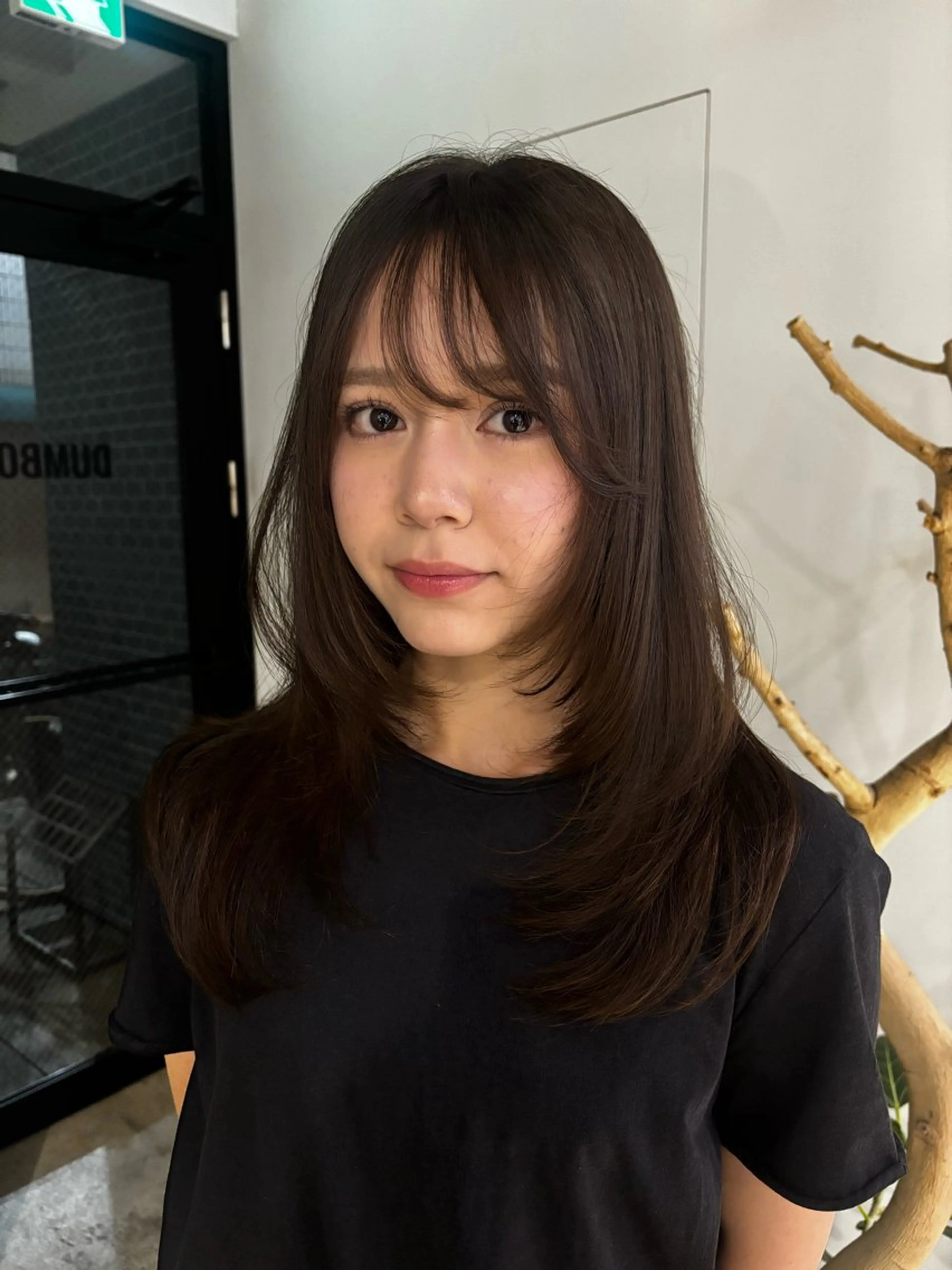セミロング カット ヘアカラー 🎀抜け感ナチュラル 🎵asuna🪽のヘアスタイル